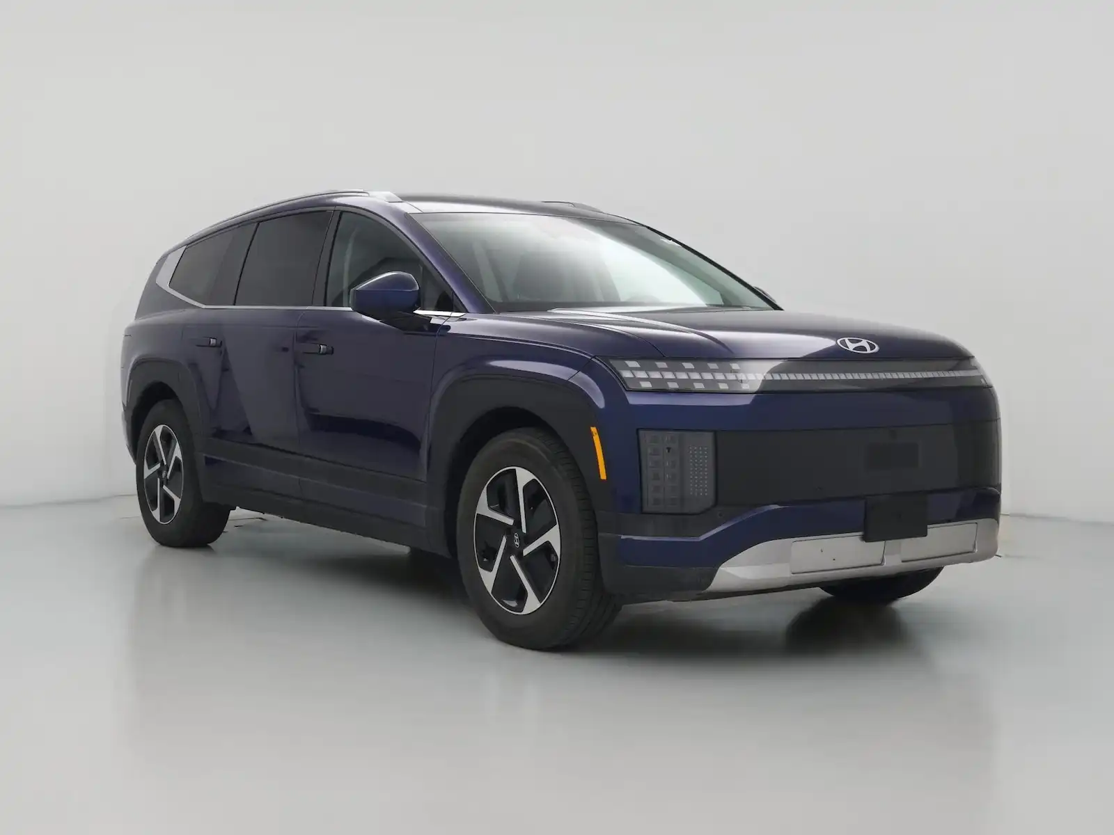 2026 Hyundai Ioniq 9 SE AWD's photo