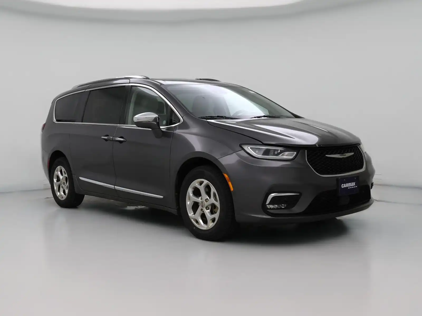 2021 Chrysler Pacifica Limited's photo