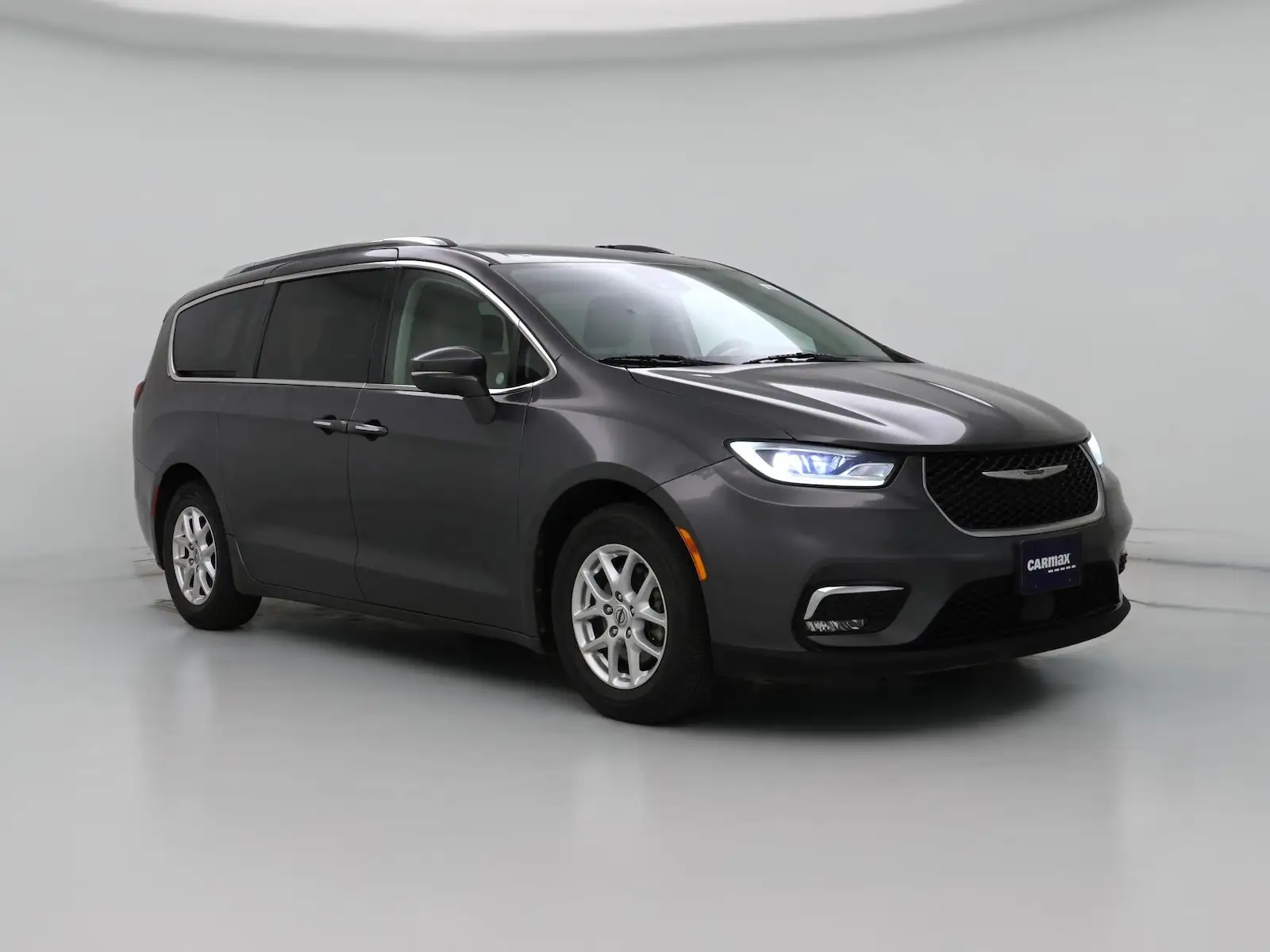 2021 Chrysler Pacifica Touring L photo 1