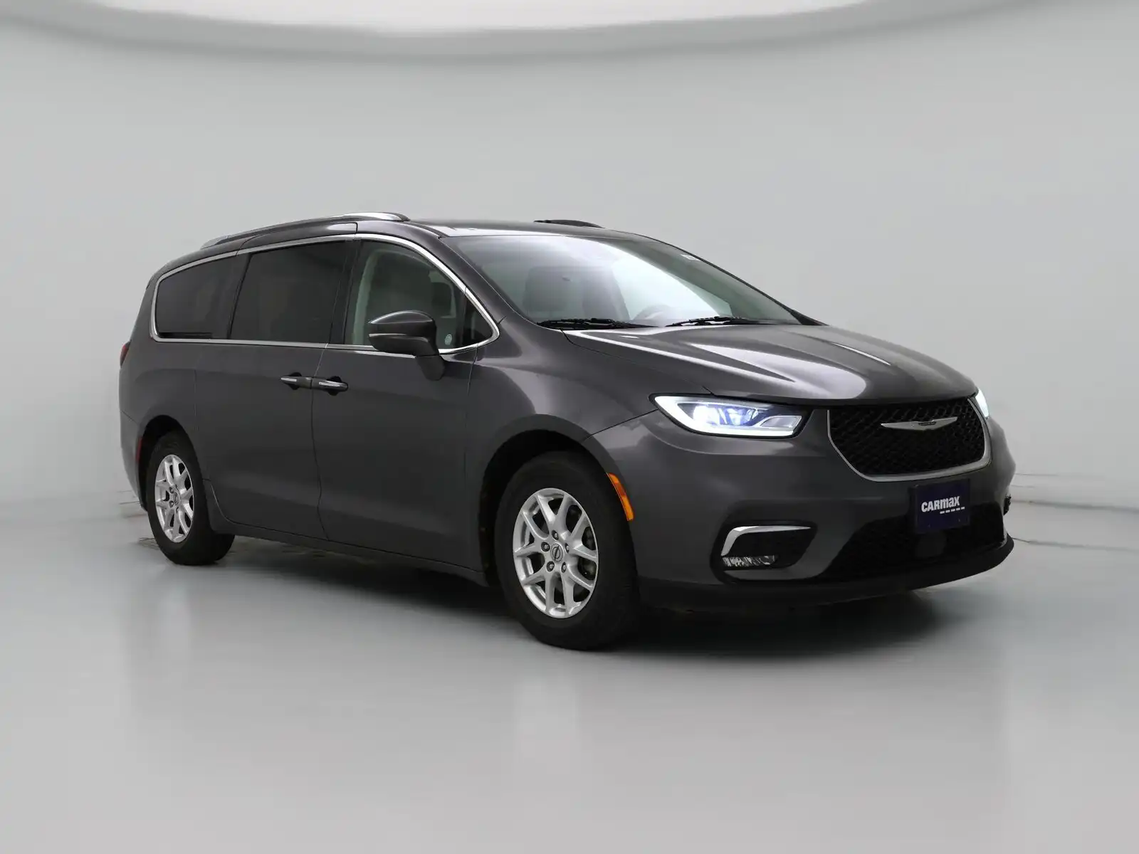 2021 Chrysler Pacifica Touring L's photo