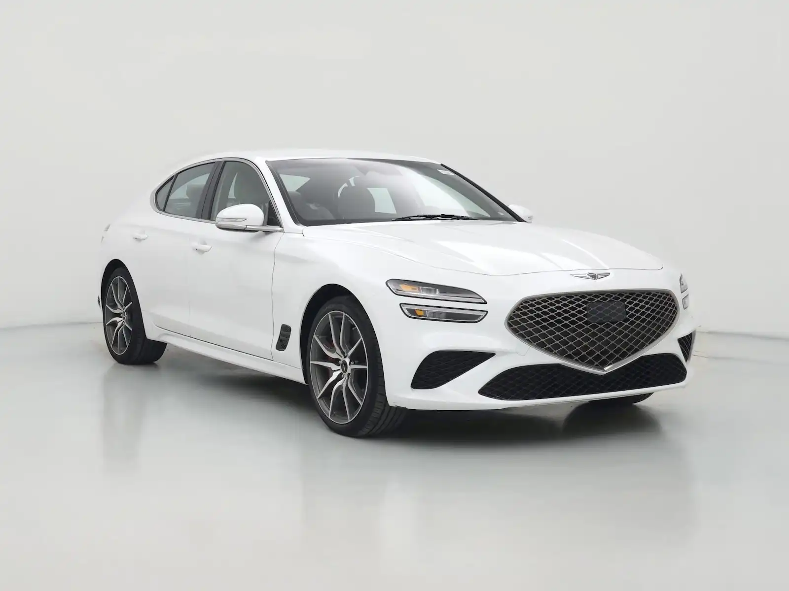 2025 Genesis G70 2.5T Standard's photo