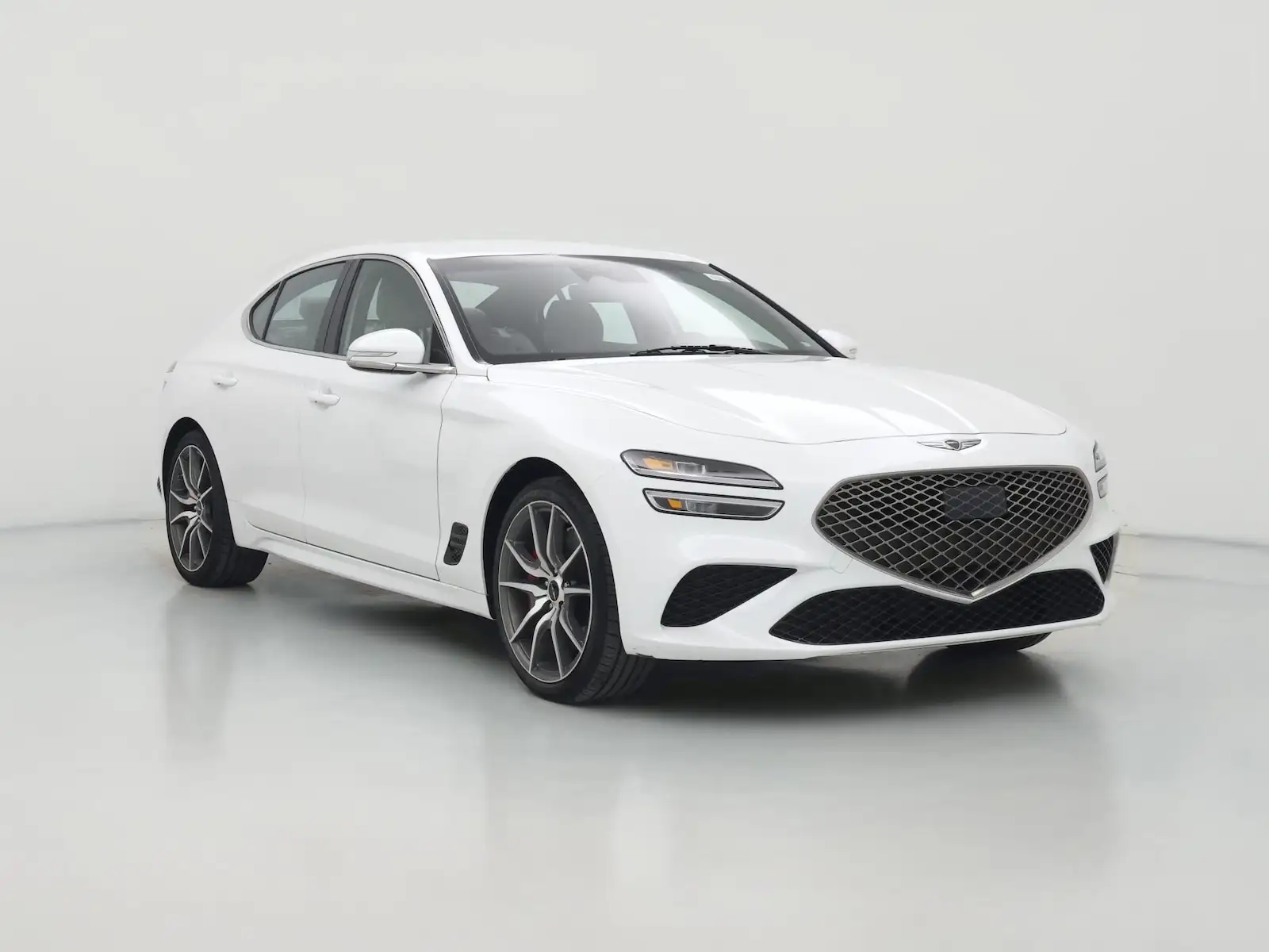 2025 Genesis G70 2.5T Standard's photo