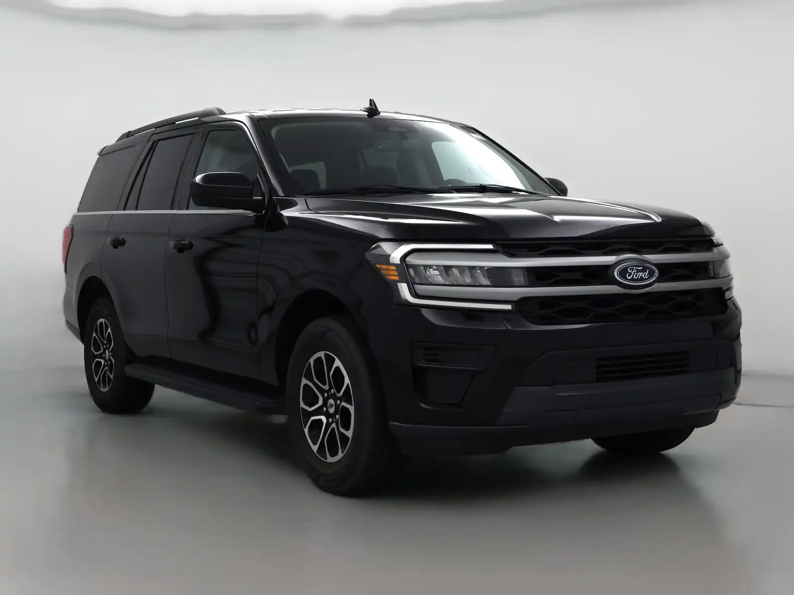 2024 Ford Expedition XLT's photo