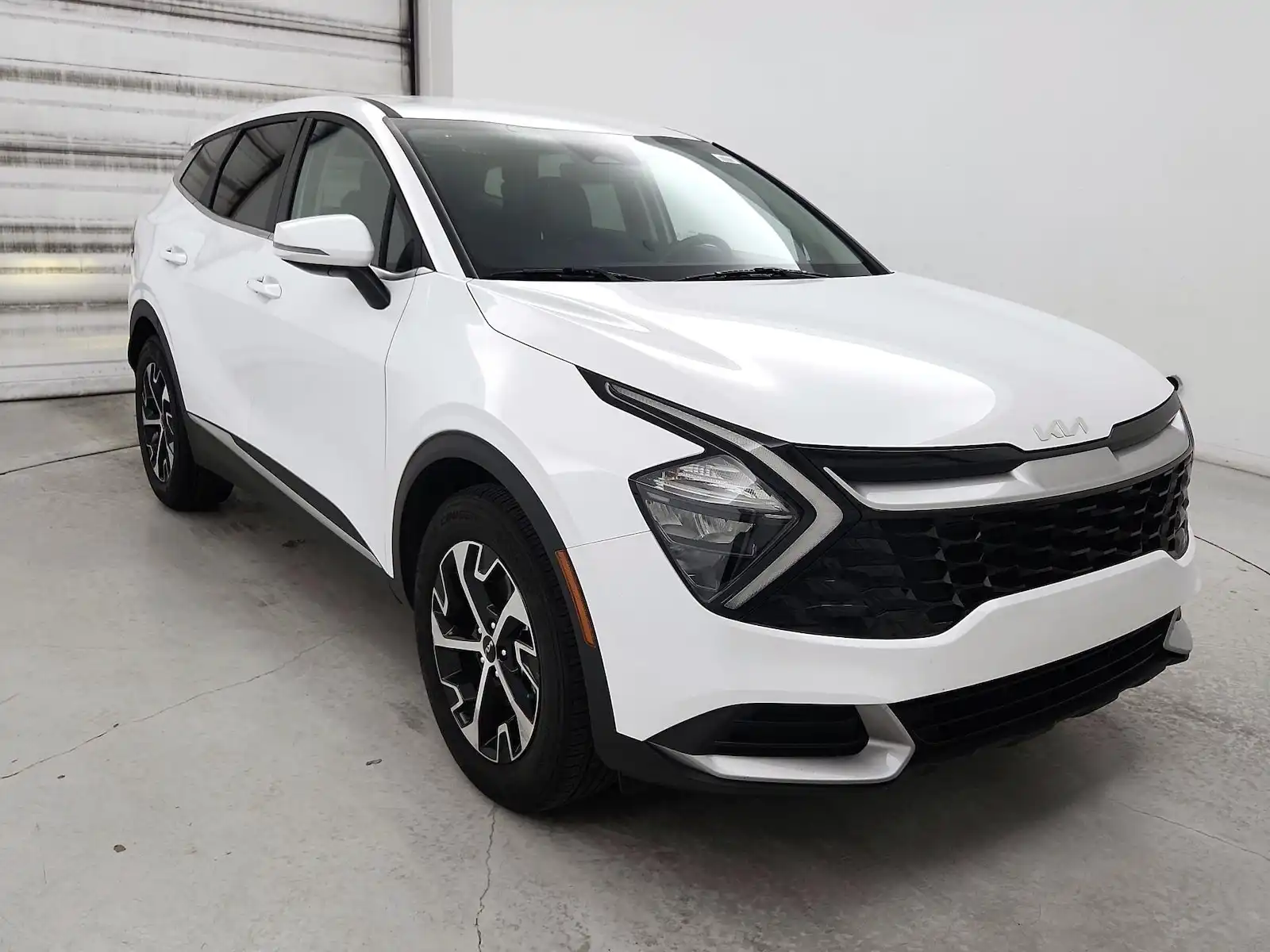 2023 Kia Sportage EX Auto's photo