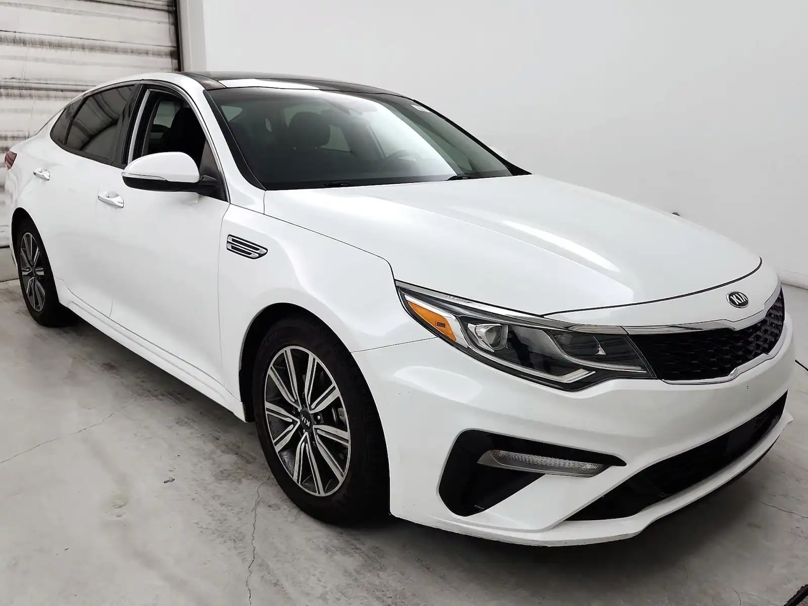 2020 Kia Optima Premium Auto EX's photo