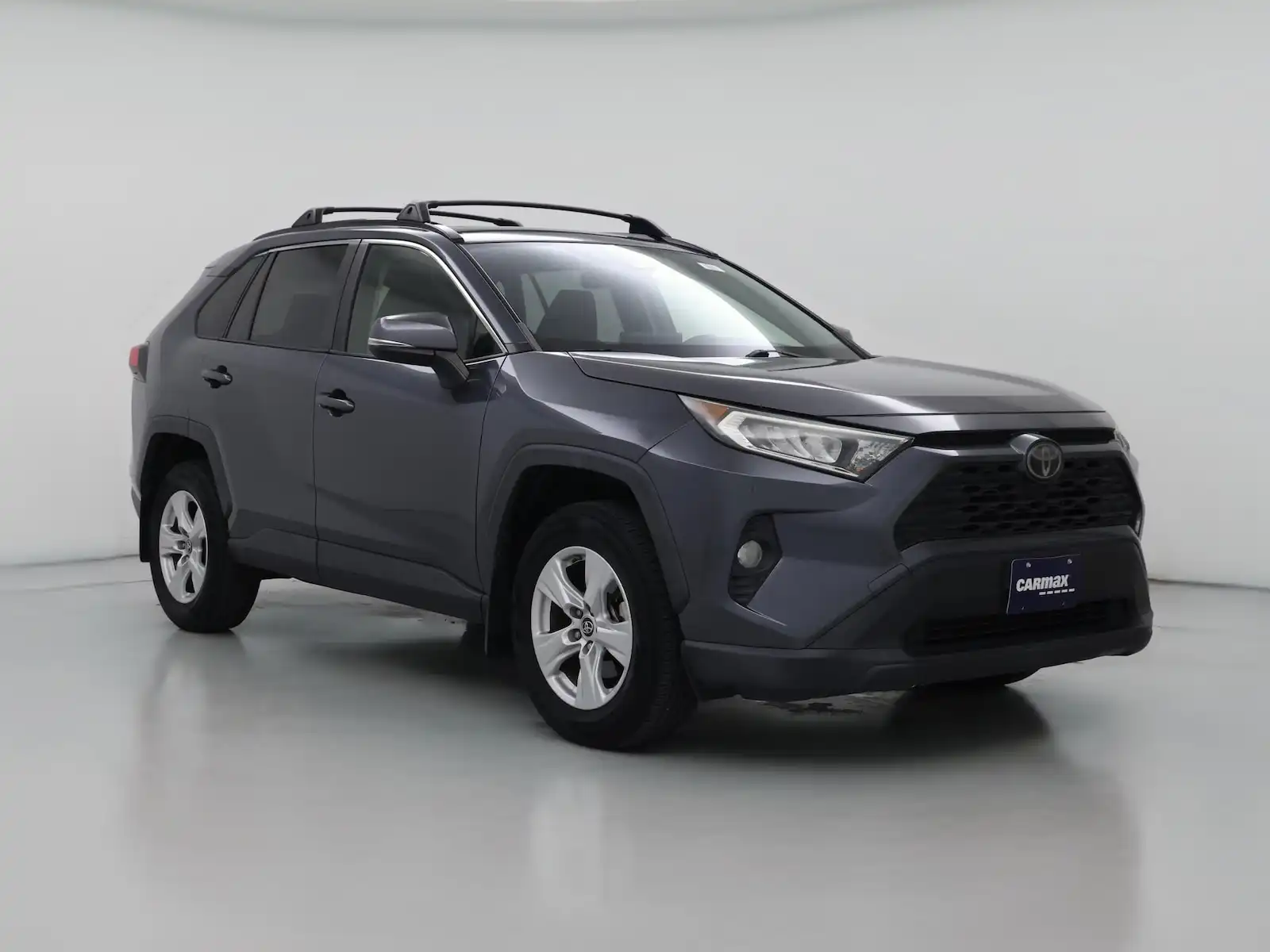 2019 Toyota RAV4 XLE FWD's photo