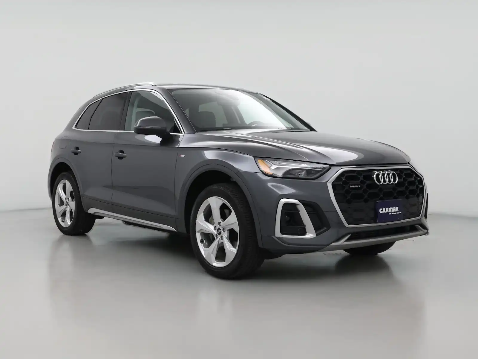 2022 Audi Q5 45 Premium Plus's photo