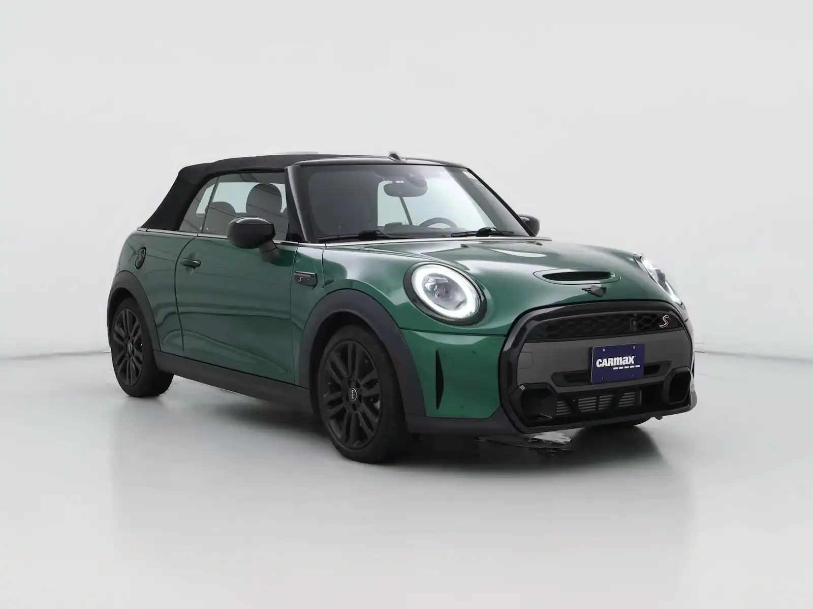 2023 MINI Convertible Cooper S's photo