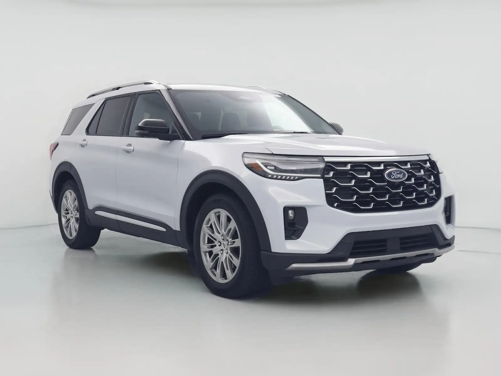 2025 Ford Explorer Platinum PL535's photo