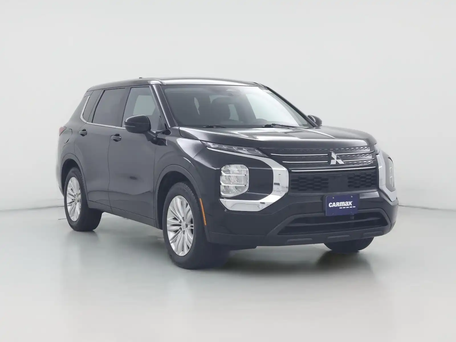 2023 Mitsubishi Outlander ES FWD's photo