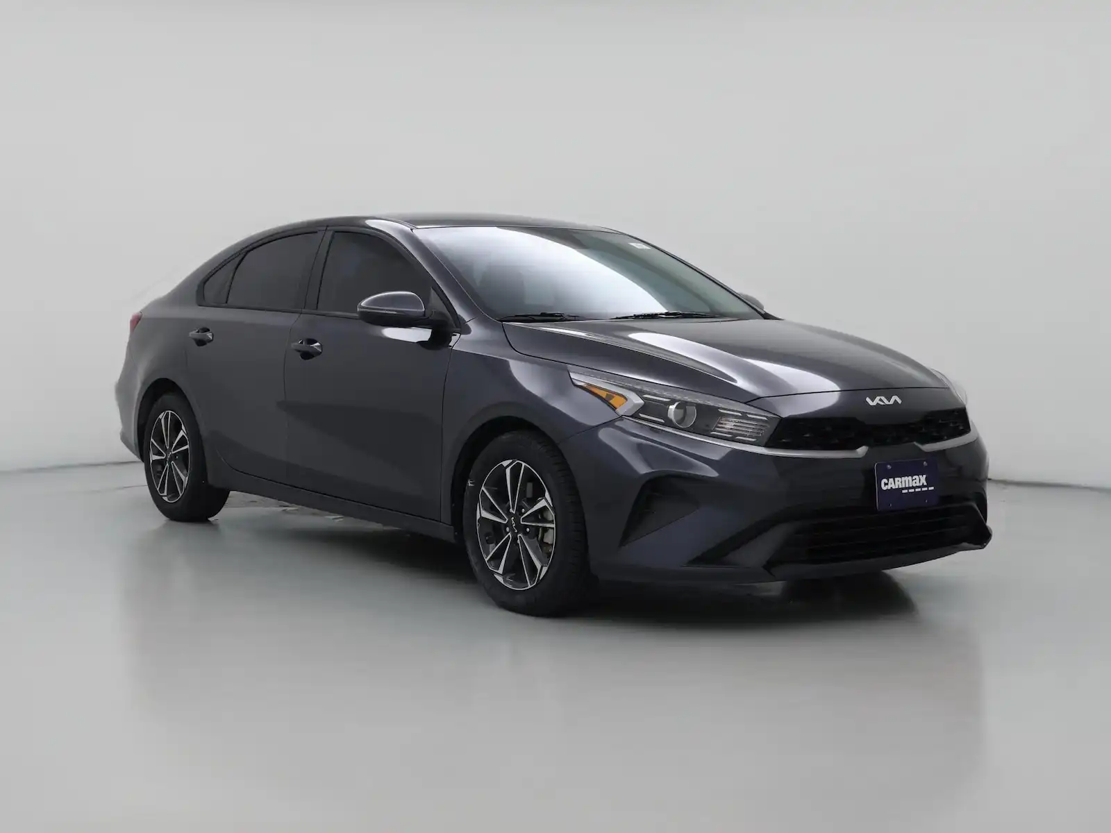 2024 Kia Forte LXS Auto's photo
