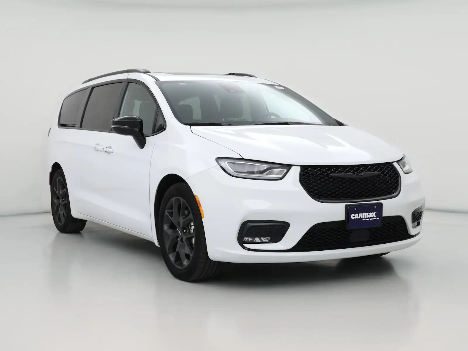 2025 Chrysler Pacifica Limited's photo