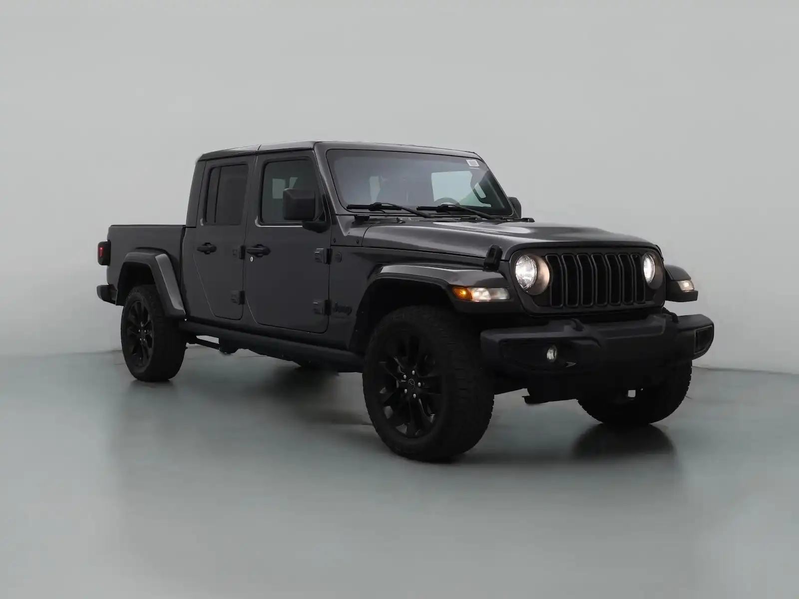 2025 Jeep Gladiator Nighthawk Auto's photo