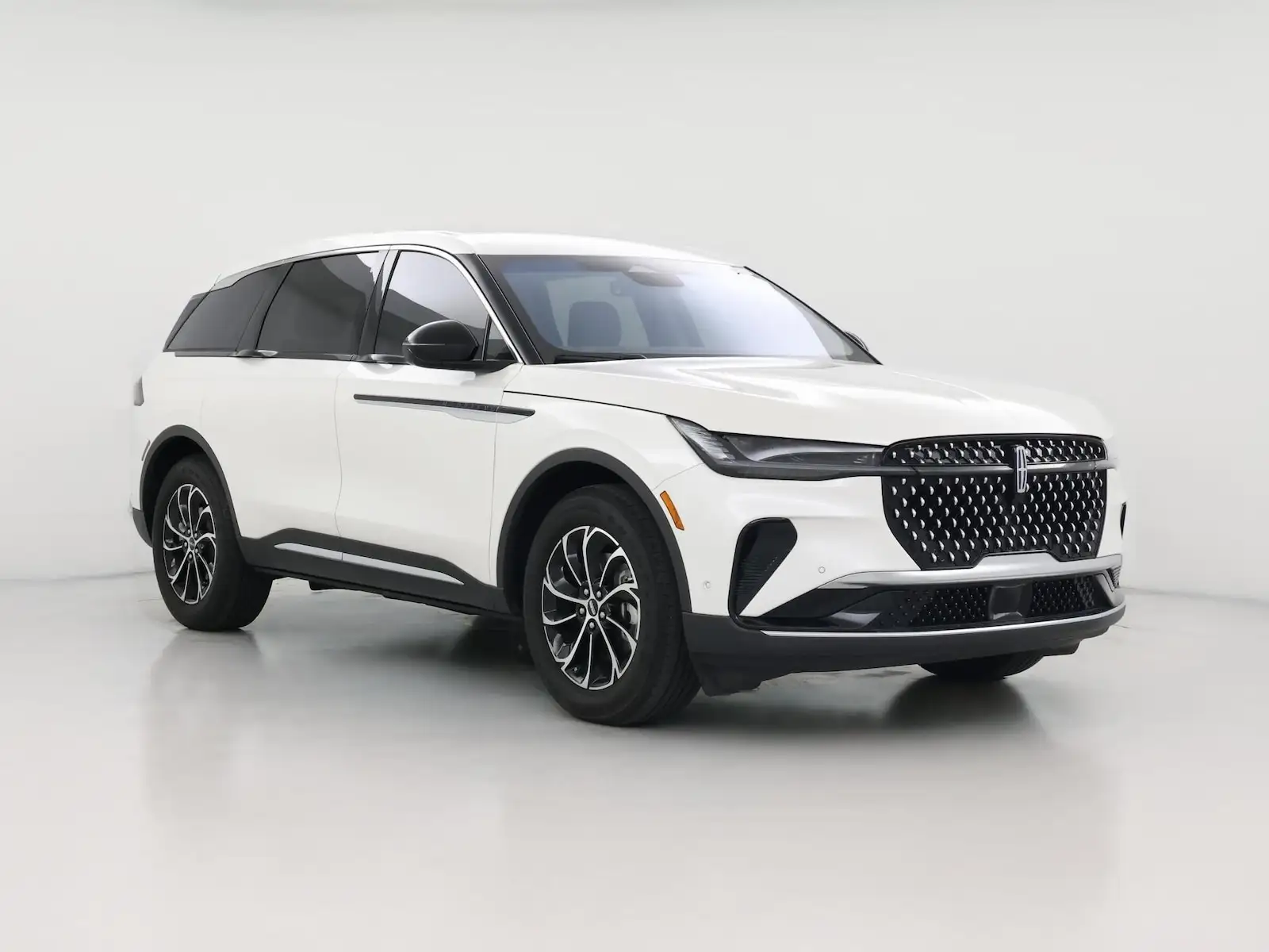 2024 Lincoln Nautilus Premiere AWD's photo
