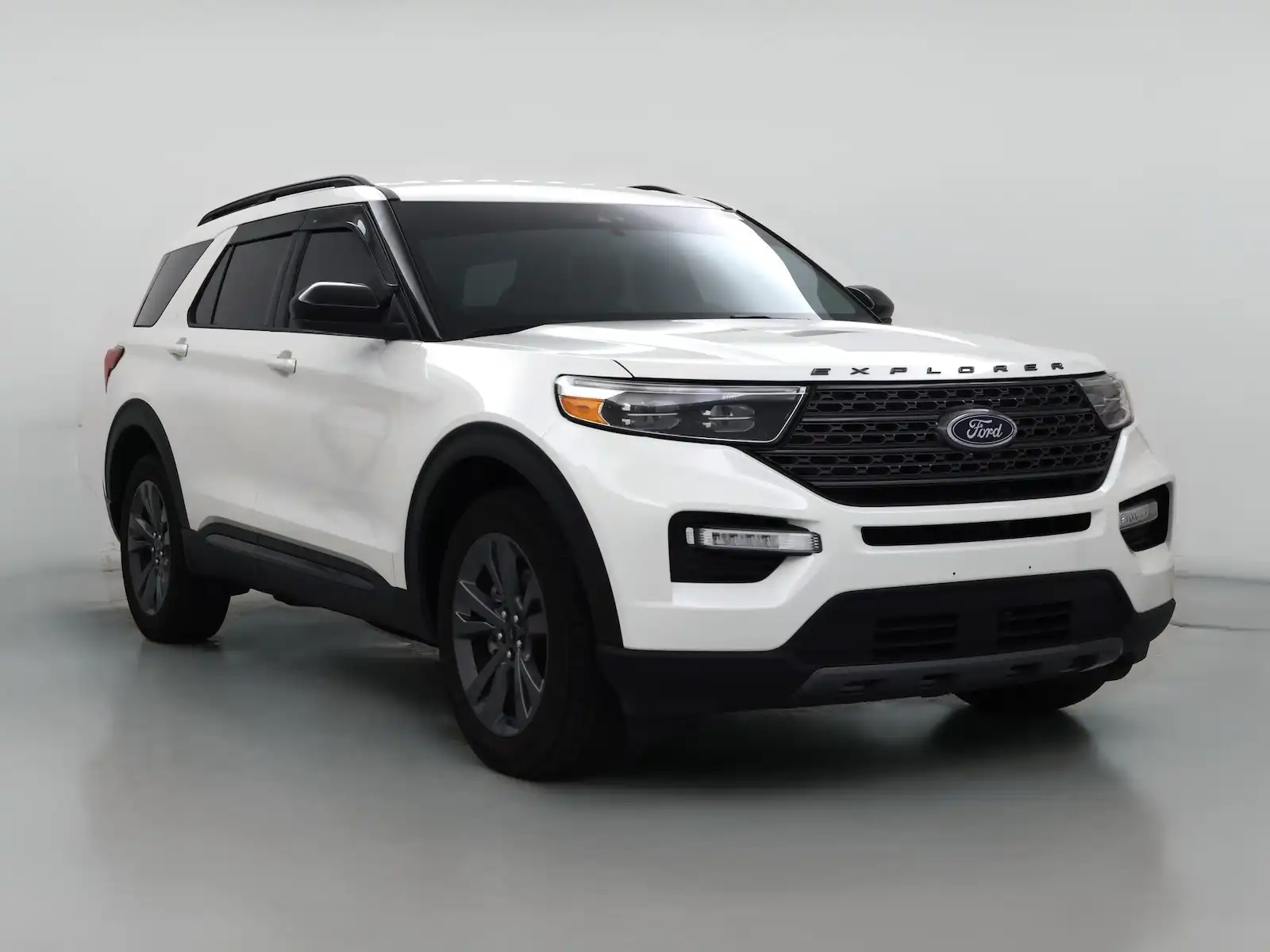 2024 Ford Explorer XLT 4WD's photo
