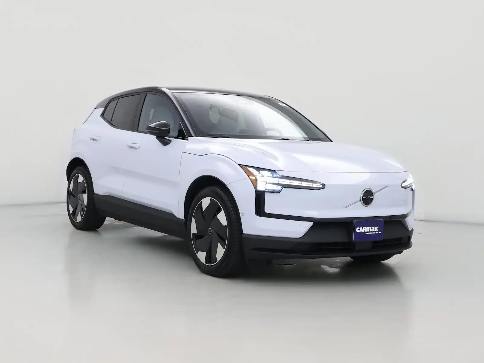 2025 Volvo EX30 Twin Motor Performance Ultra's photo