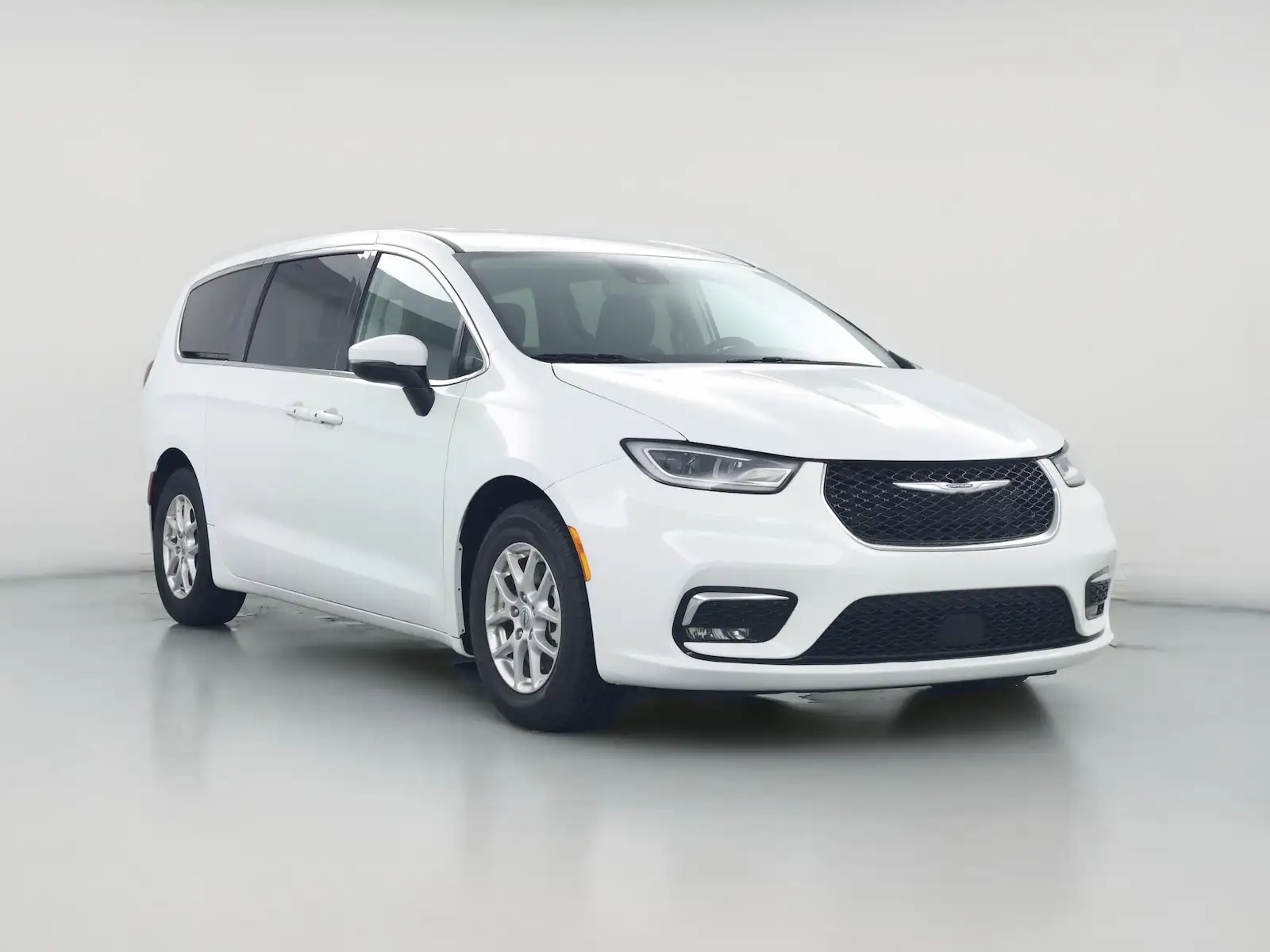 2023 Chrysler Pacifica Touring L's photo