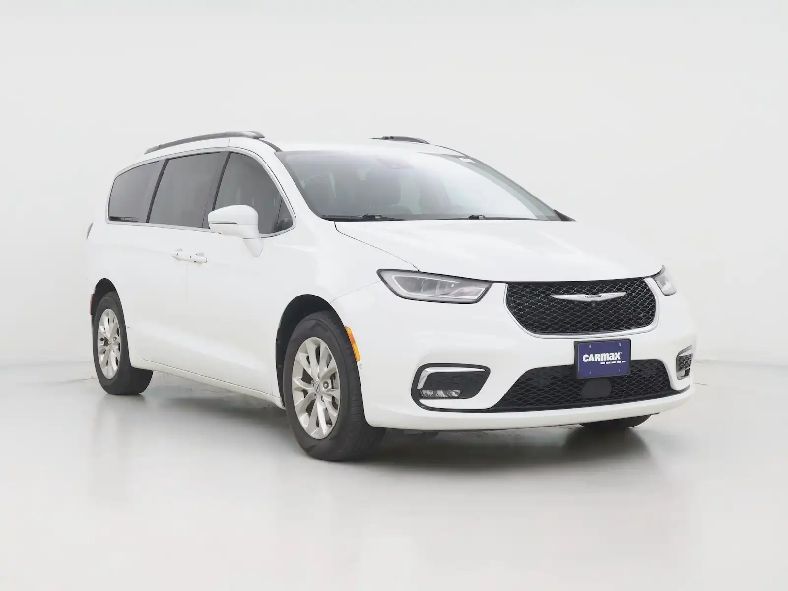 2022 Chrysler Pacifica Touring L's photo