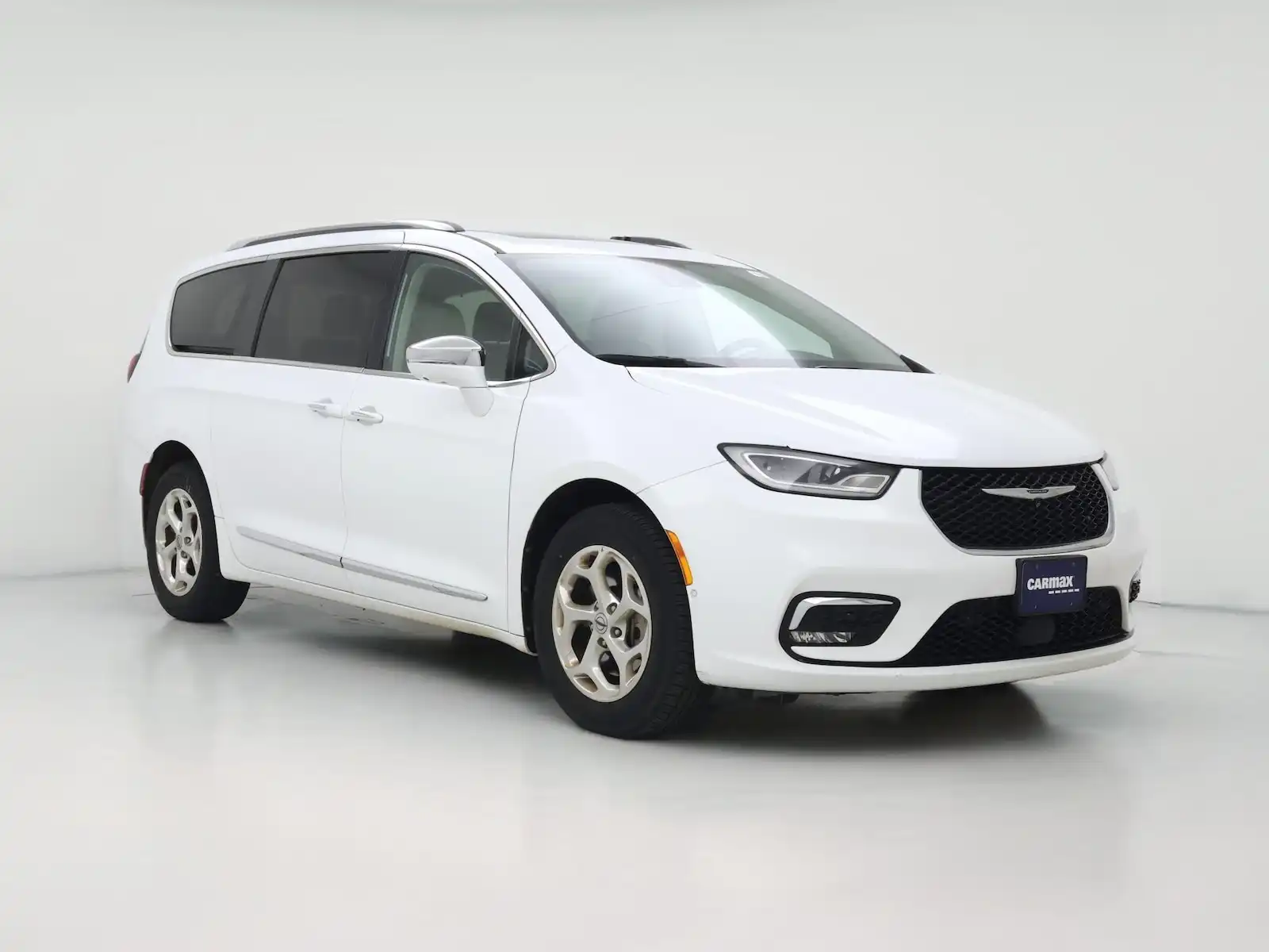 2021 Chrysler Pacifica Limited's photo