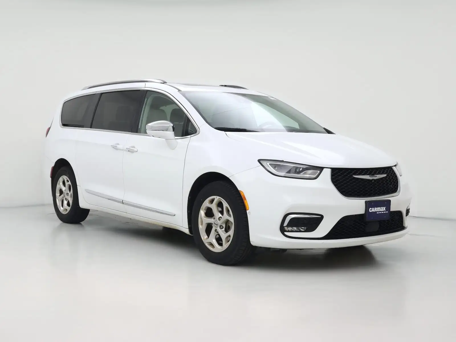2021 Chrysler Pacifica Limited's photo