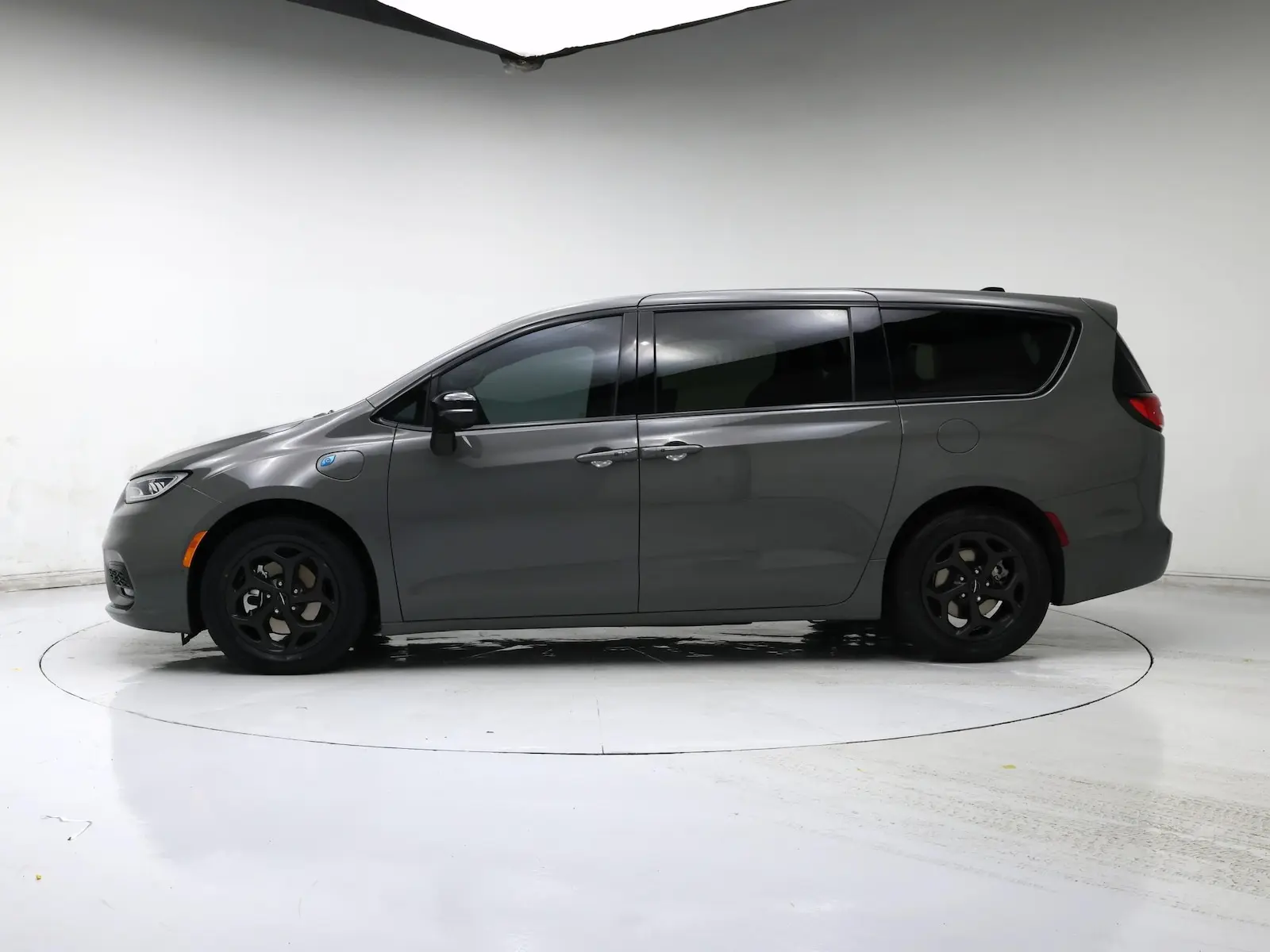 2023 Chrysler Pacifica Hybrid Limited photo 4