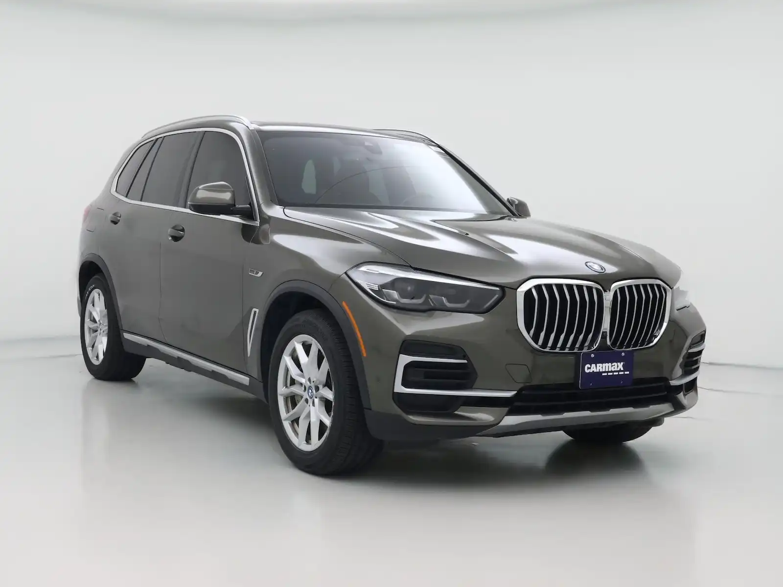 2023 BMW X5 xDrive45e's photo