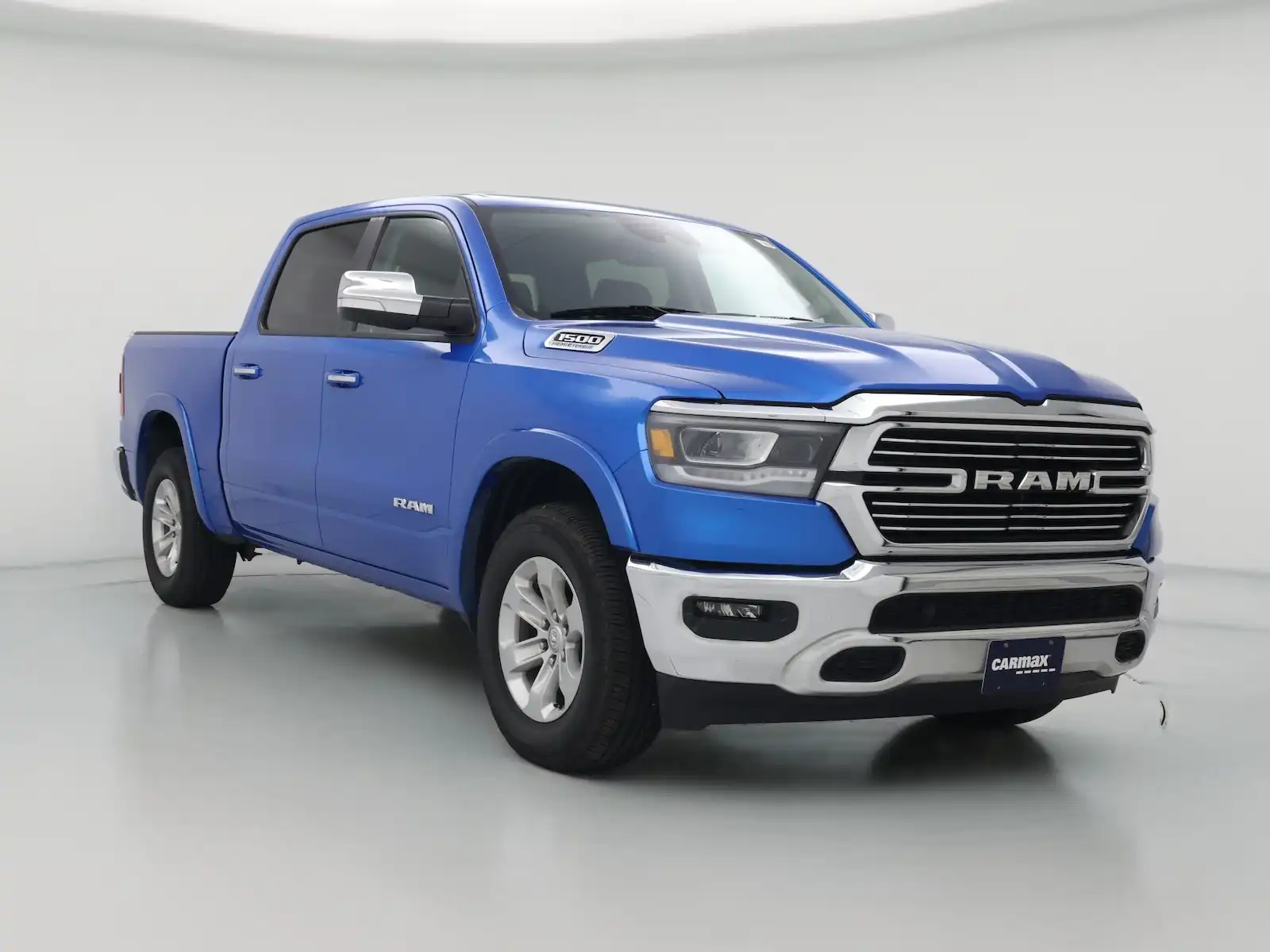 2022 RAM 1500 Laramie 4WD Crew Cab 5'7's photo