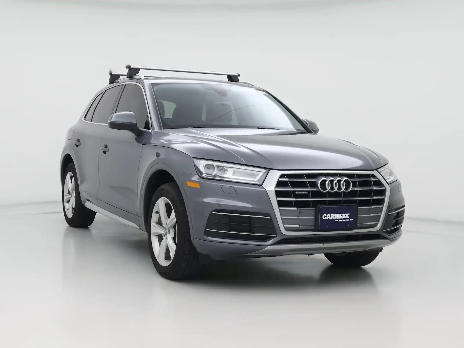 2020 Audi Q5 45 Titanium Premium quattro S tronic's photo