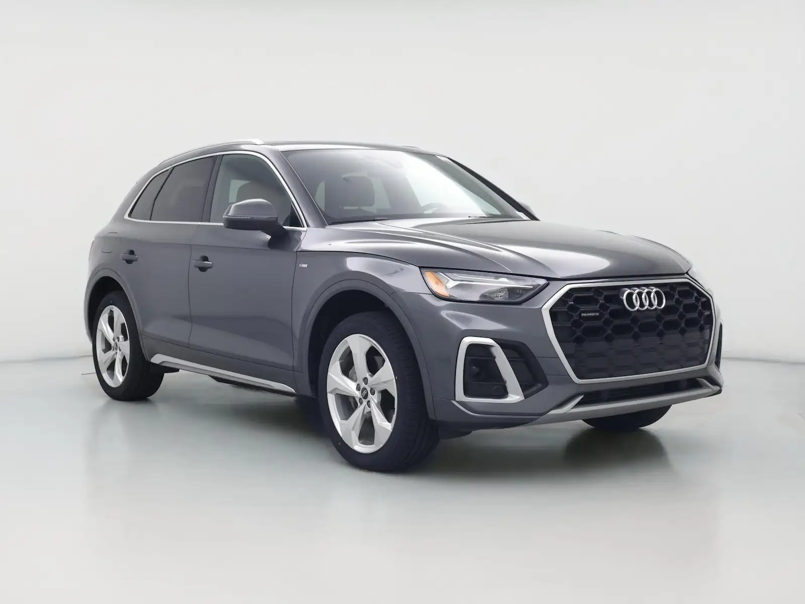2022 Audi Q5 45 Premium Plus's photo