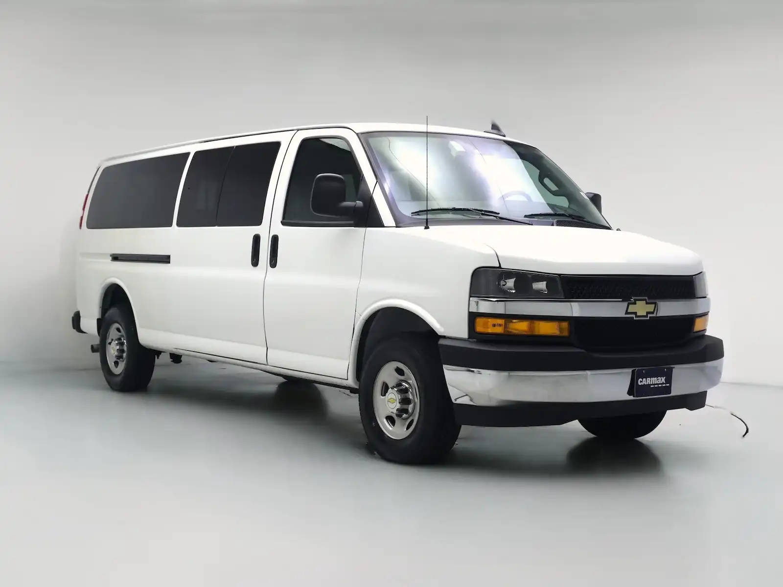 2024 Chevrolet Express LT 3500 Extended's photo