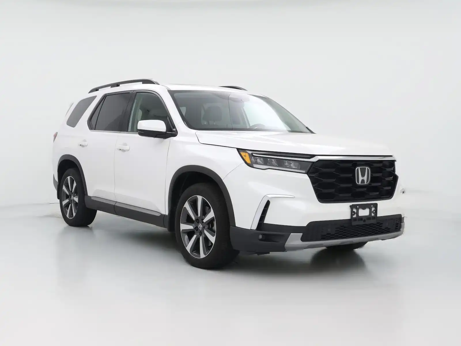 2024 Honda Pilot Touring AWD's photo