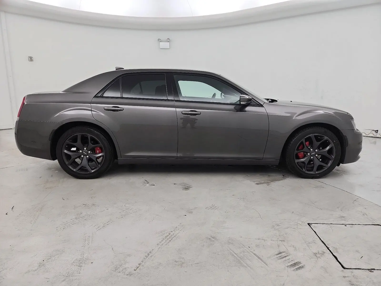 2023 Chrysler 300 S photo 4
