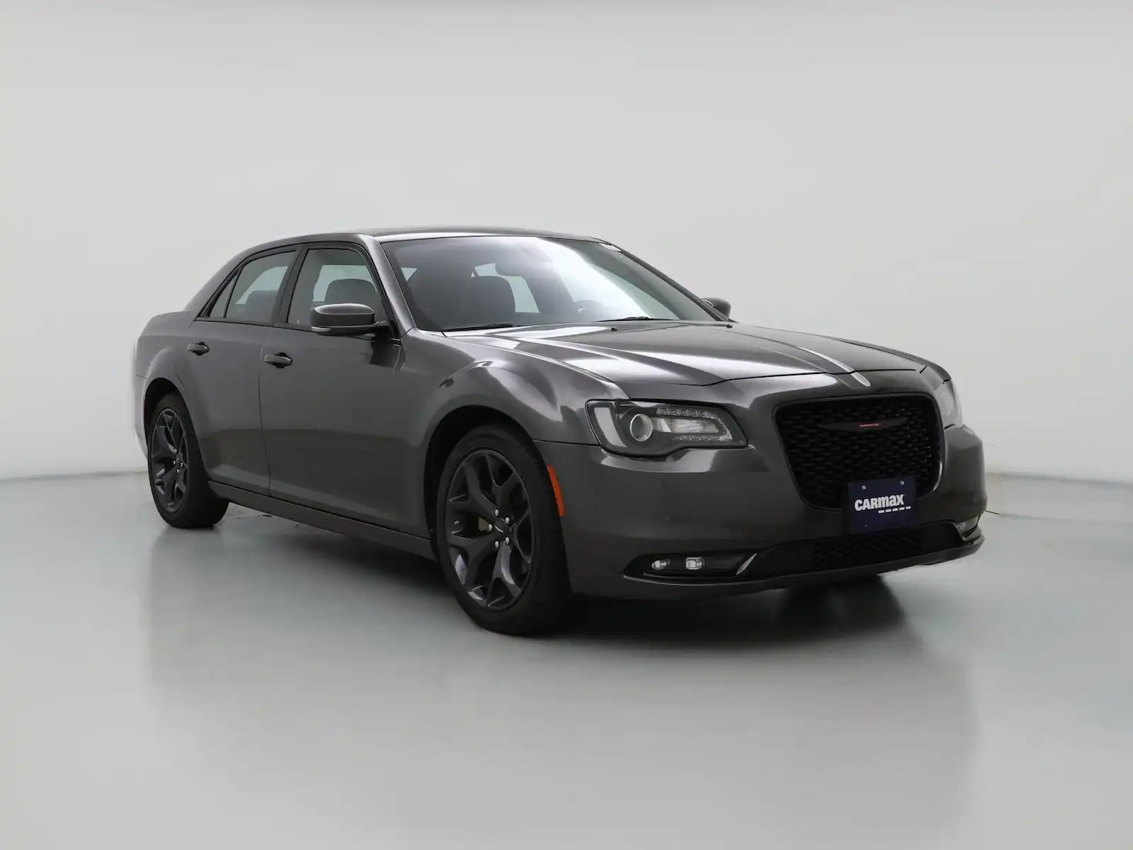 2023 Chrysler 300 S's photo