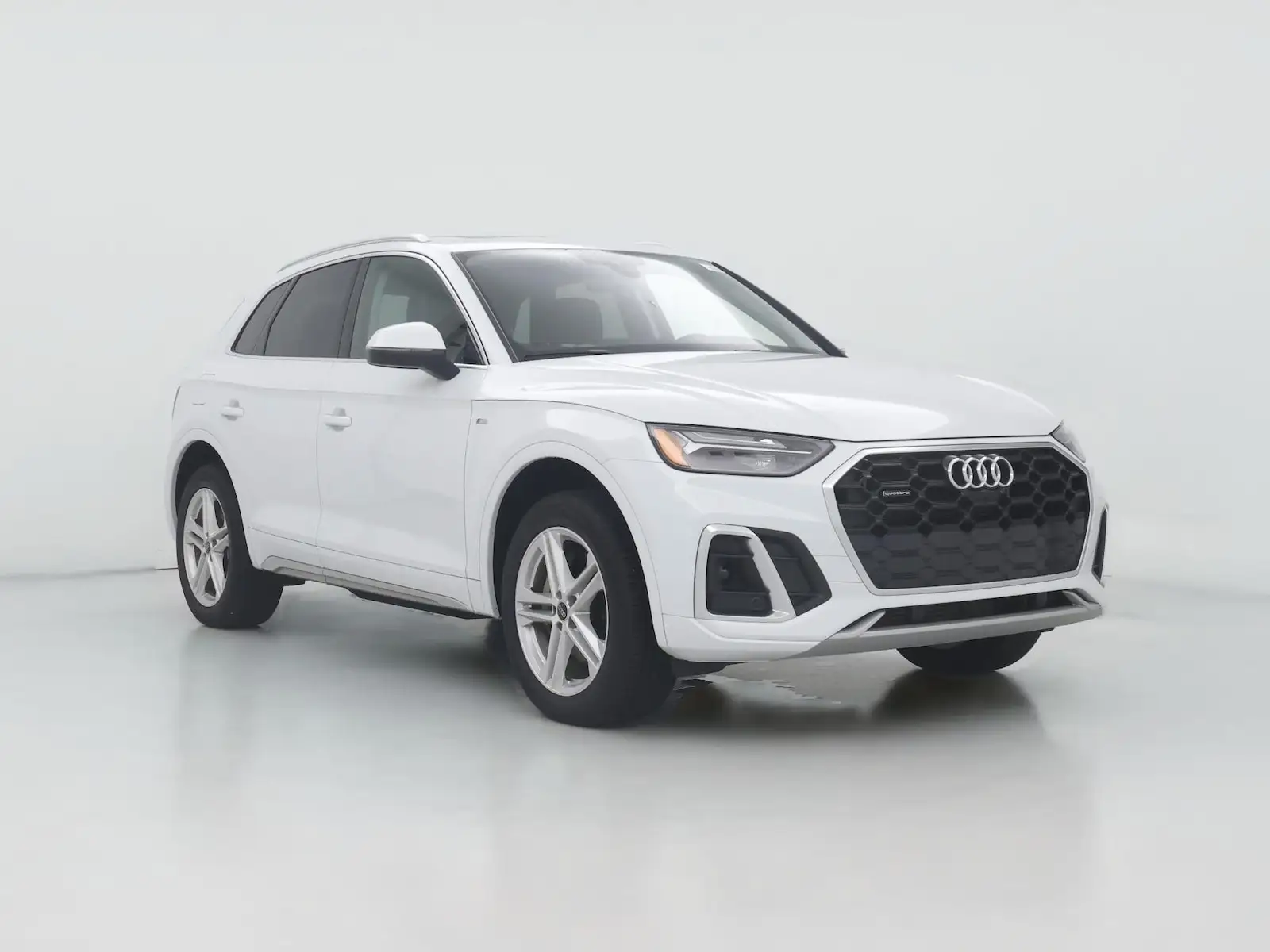 2024 Audi Q5 55 e Premium Plus photo 1