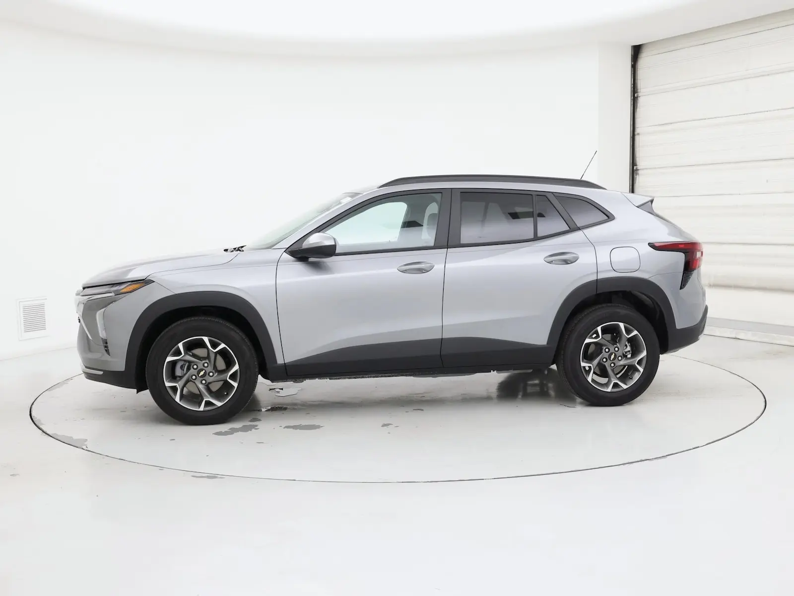 2026 Chevrolet Trax LT photo 4