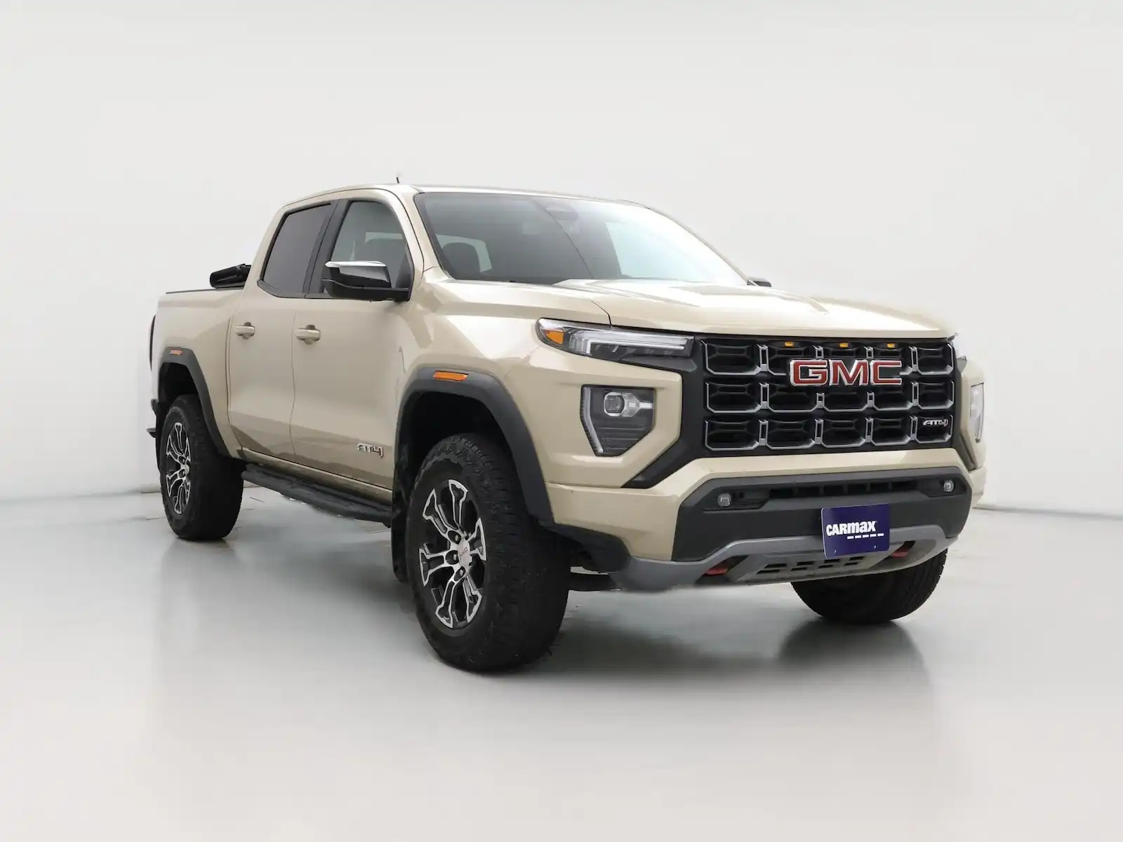 2024 GMC Canyon AT4 4WD Crew Cab Short Box's photo
