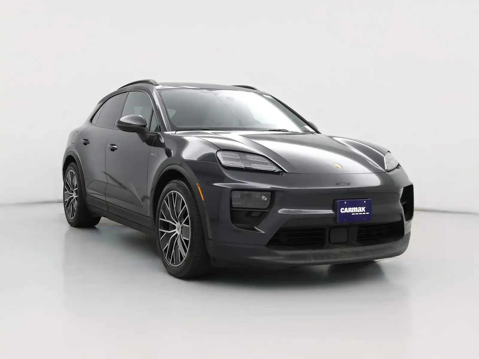 2024 Porsche Macan Macan 4 Electric's photo