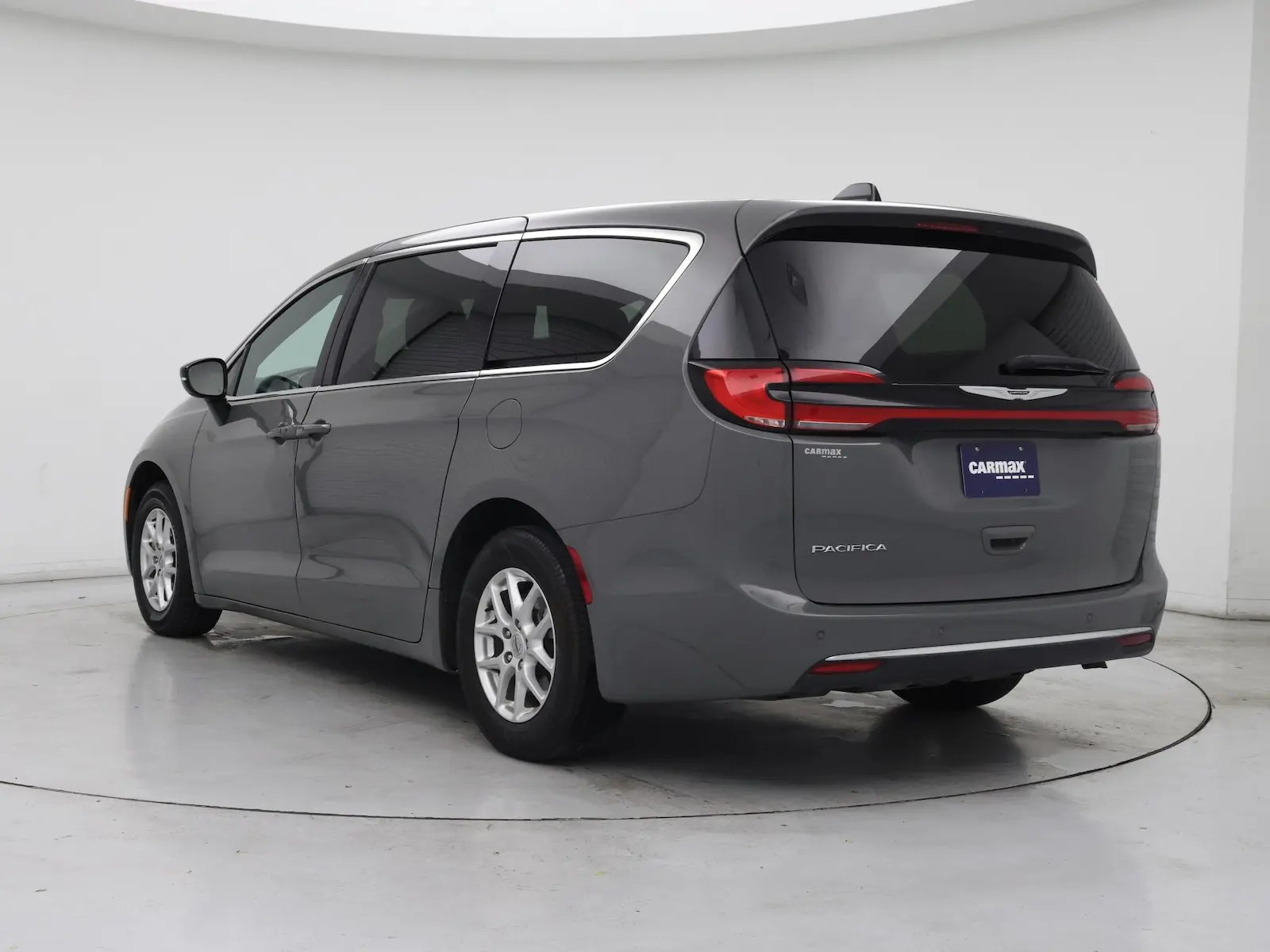 2025 Chrysler Pacifica Select photo 3