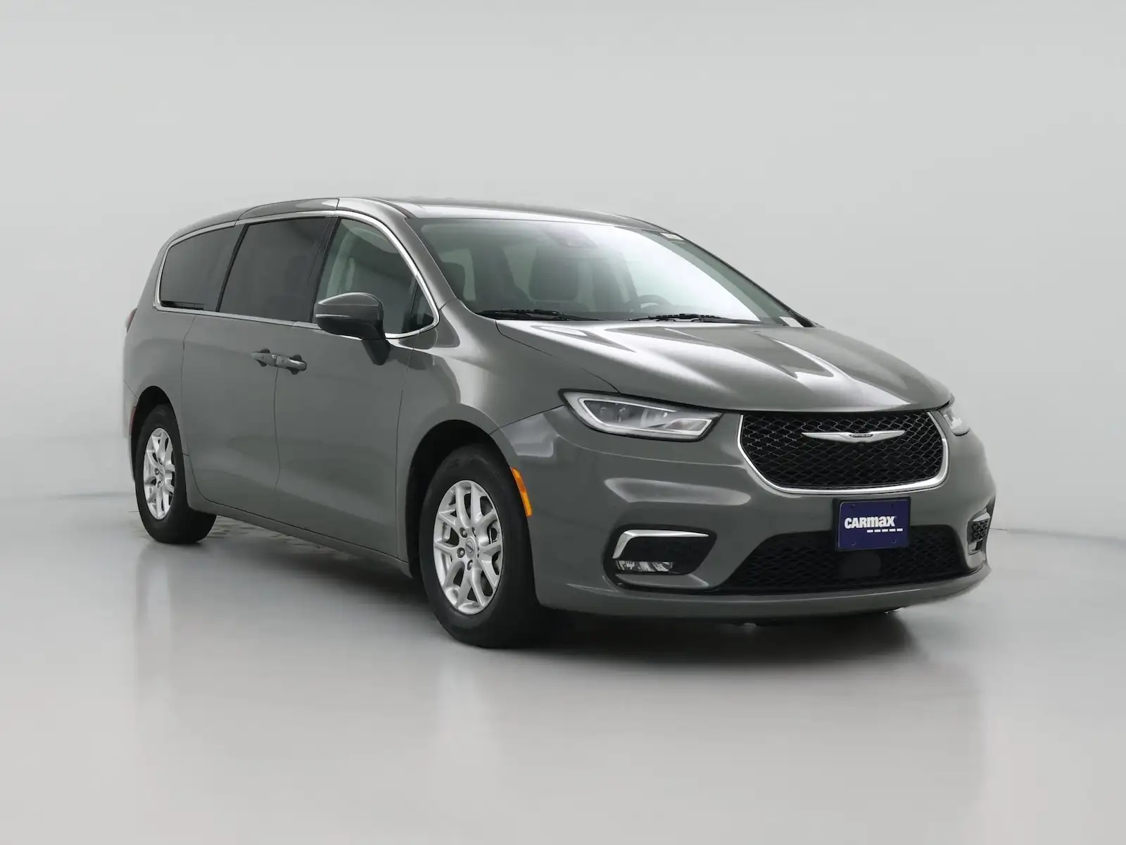 2023 Chrysler Pacifica Touring L's photo