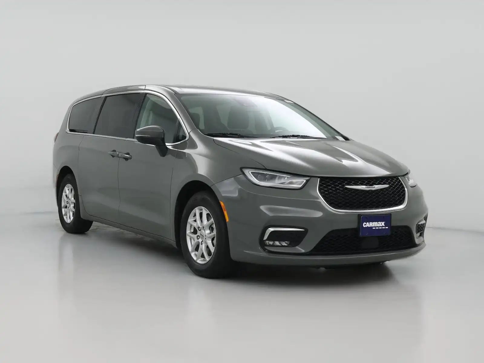 2023 Chrysler Pacifica Touring L's photo