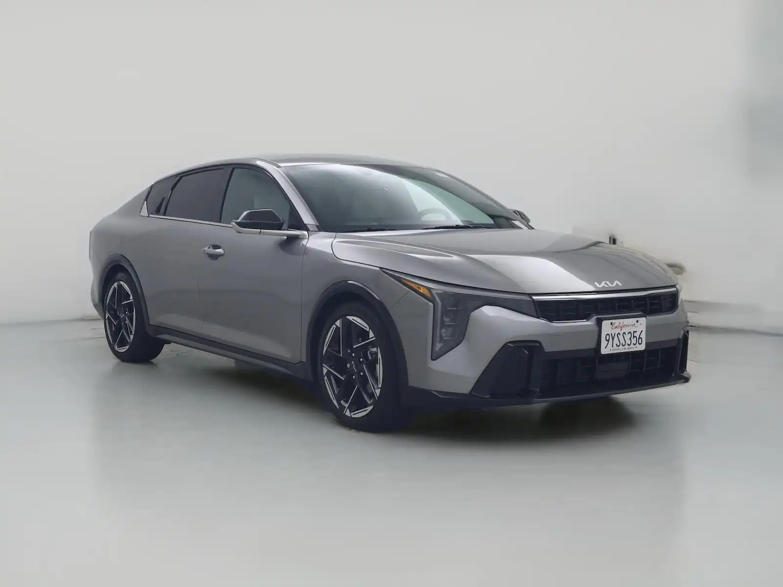 2026 Kia K4 GT-Line Auto's photo