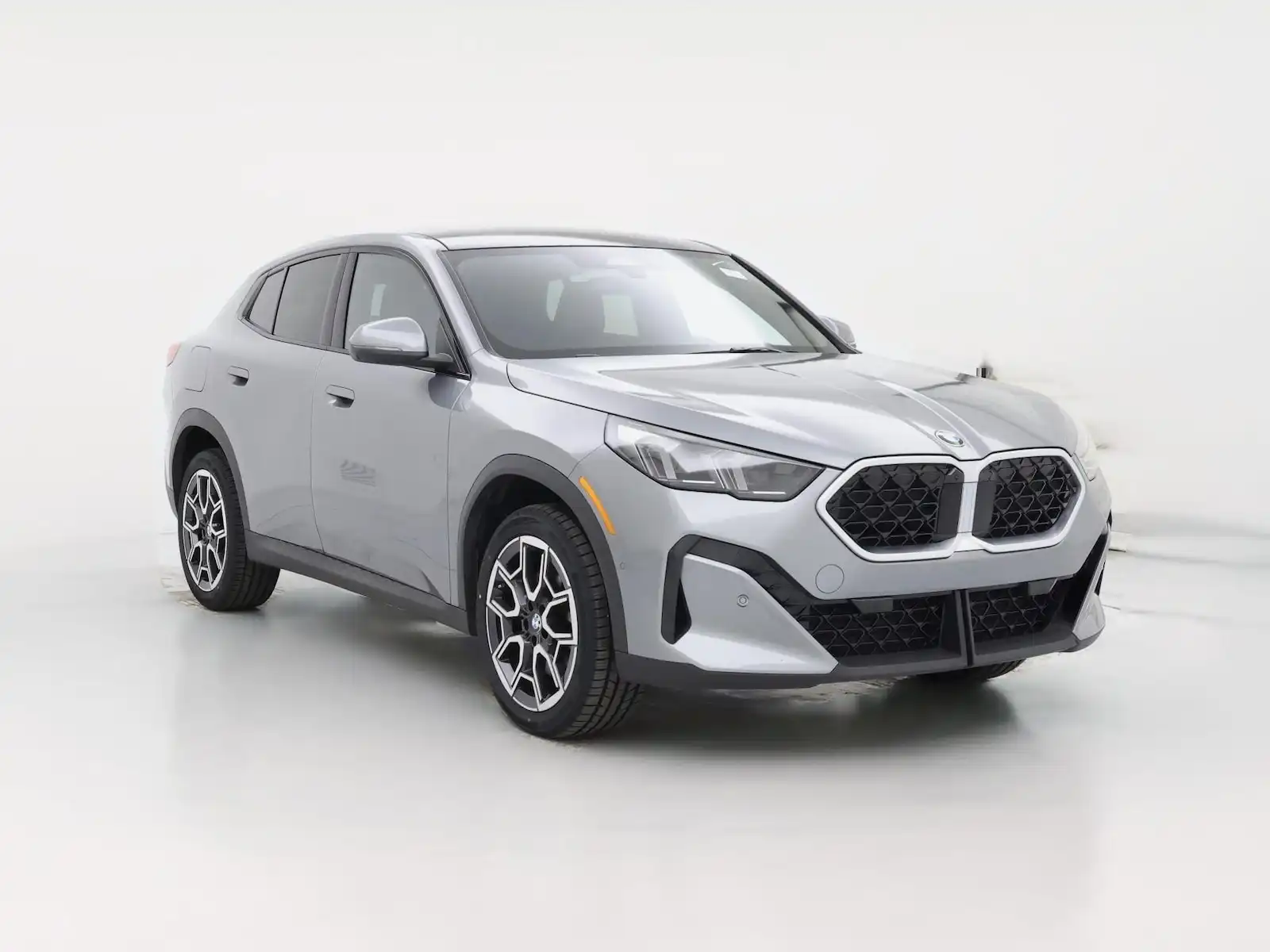 2025 BMW X2 xDrive28i's photo