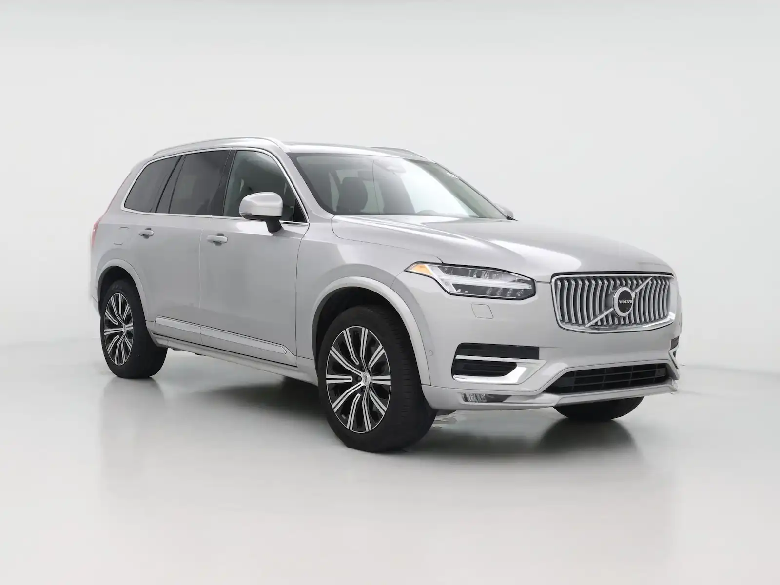2023 Volvo XC90 B5 Plus AWD's photo