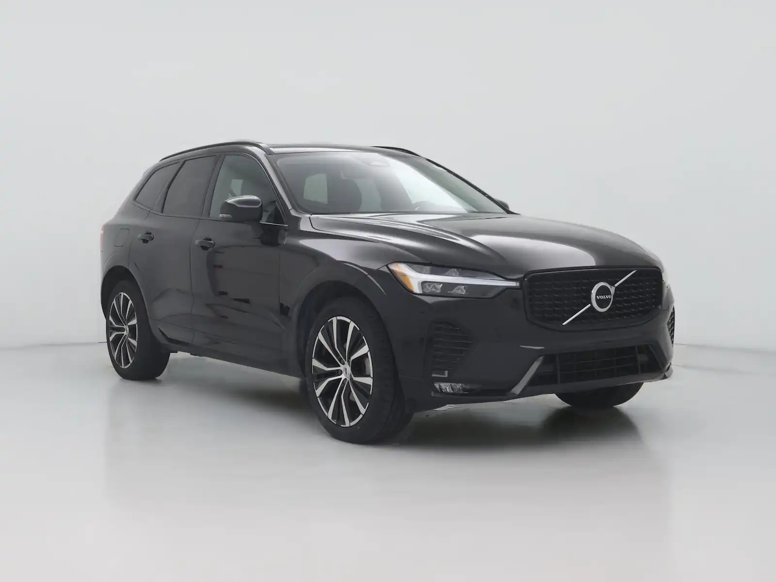 2023 Volvo XC60 B5 Plus Dark Theme FWD's photo
