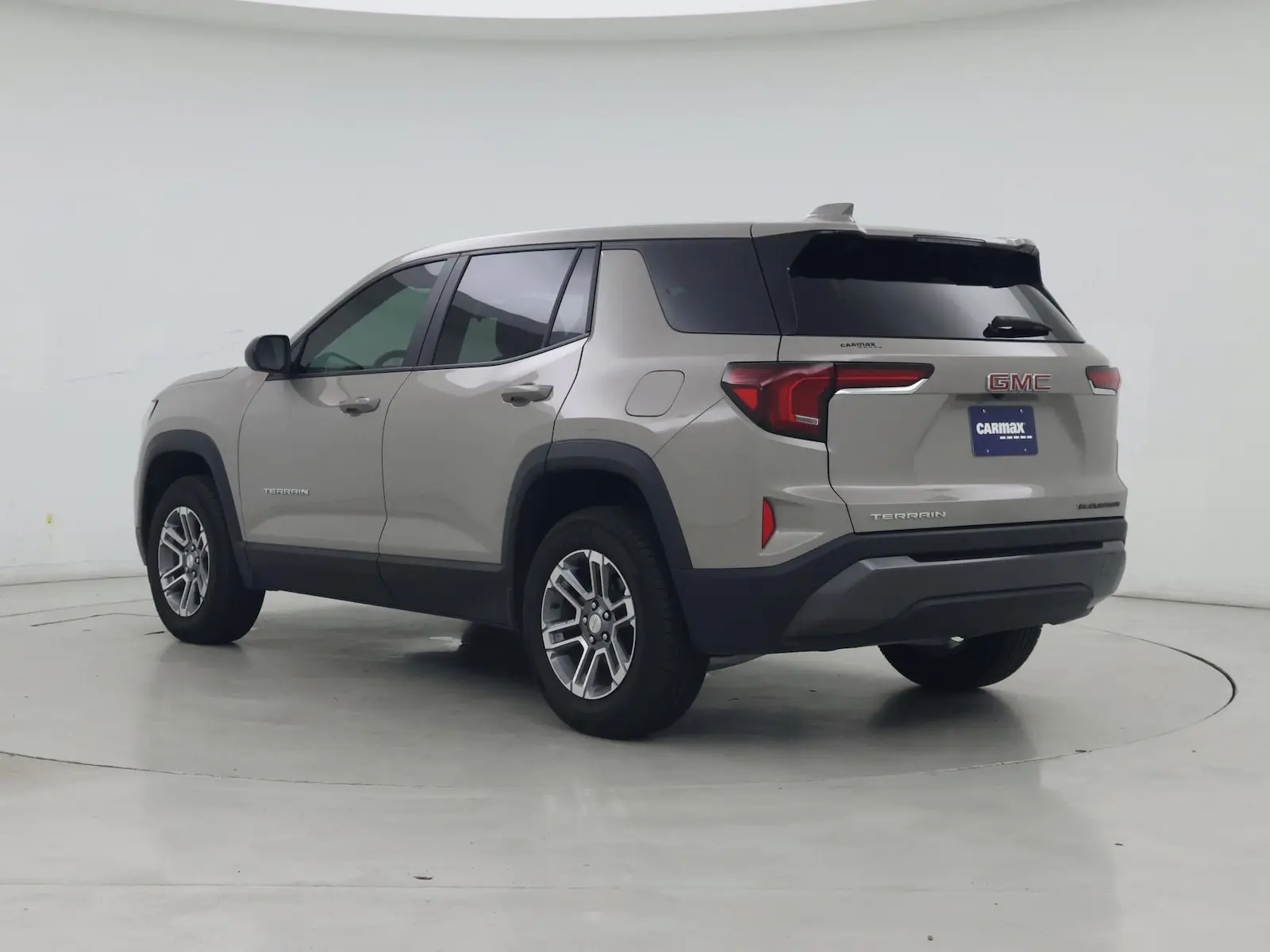 2025 GMC Terrain Elevation FWD photo 3