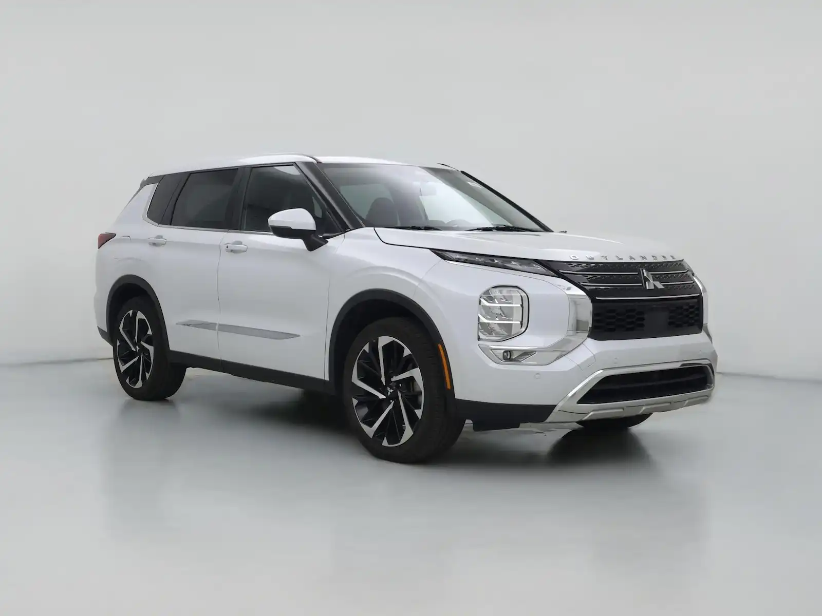 2022 Mitsubishi Outlander SE FWD's photo