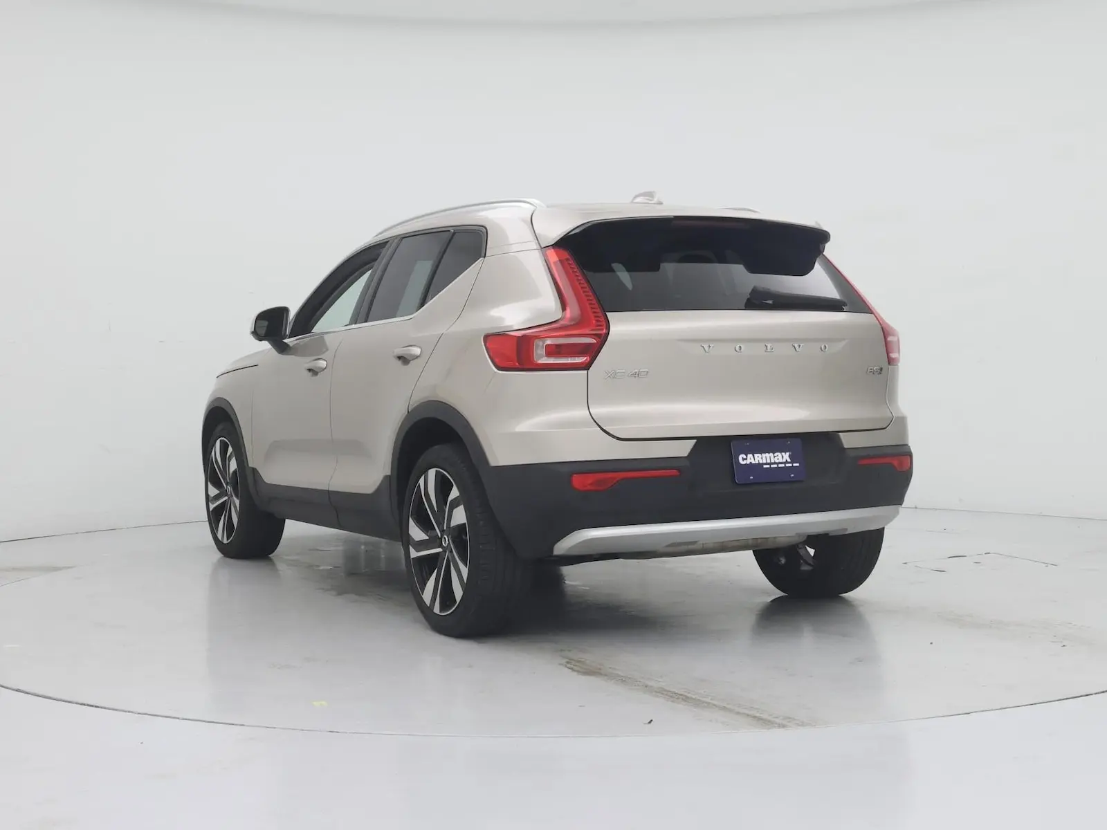 2023 Volvo XC40 B5 Plus Bright AWD photo 3