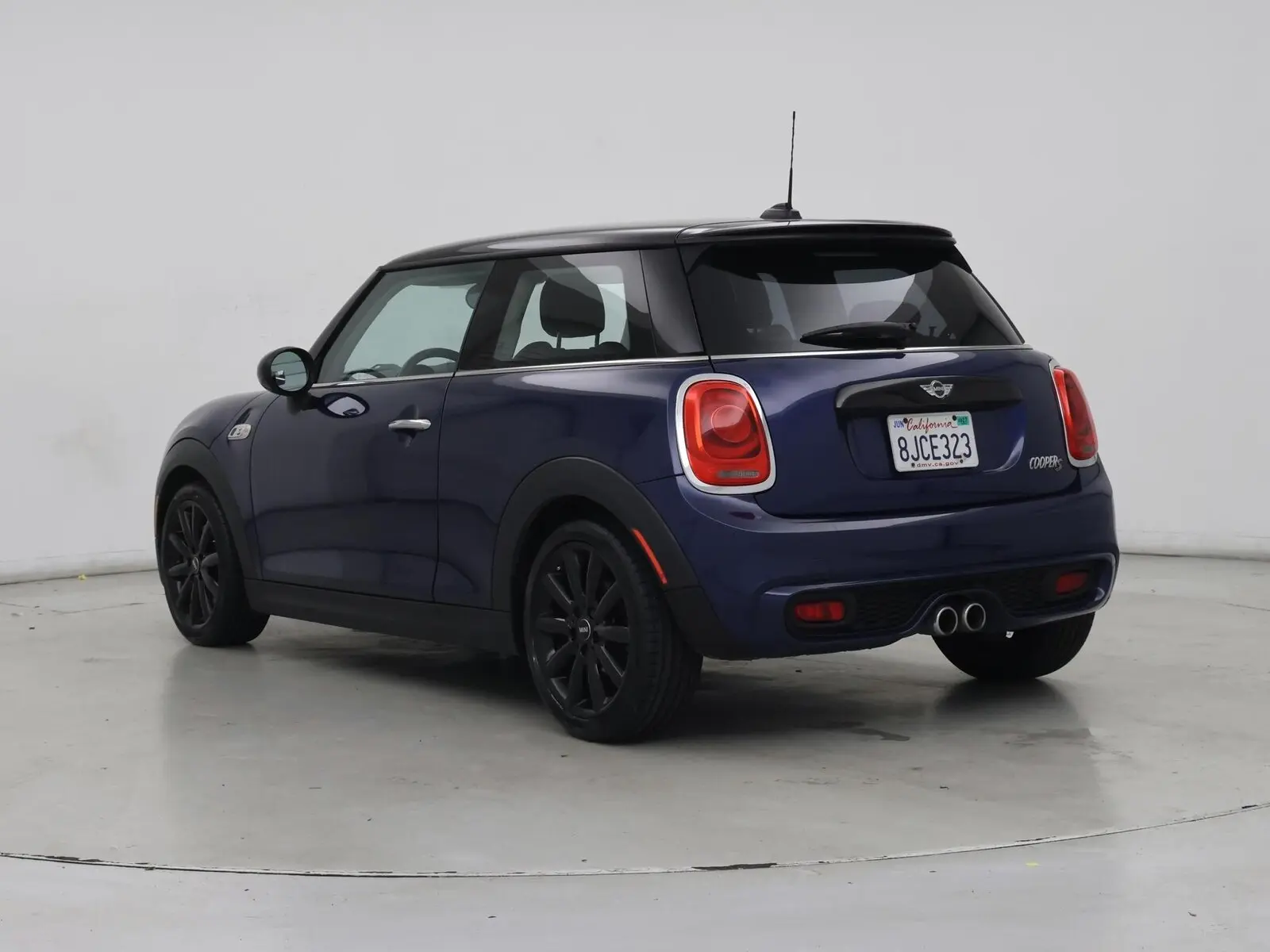 2015 MINI Cooper S photo 3
