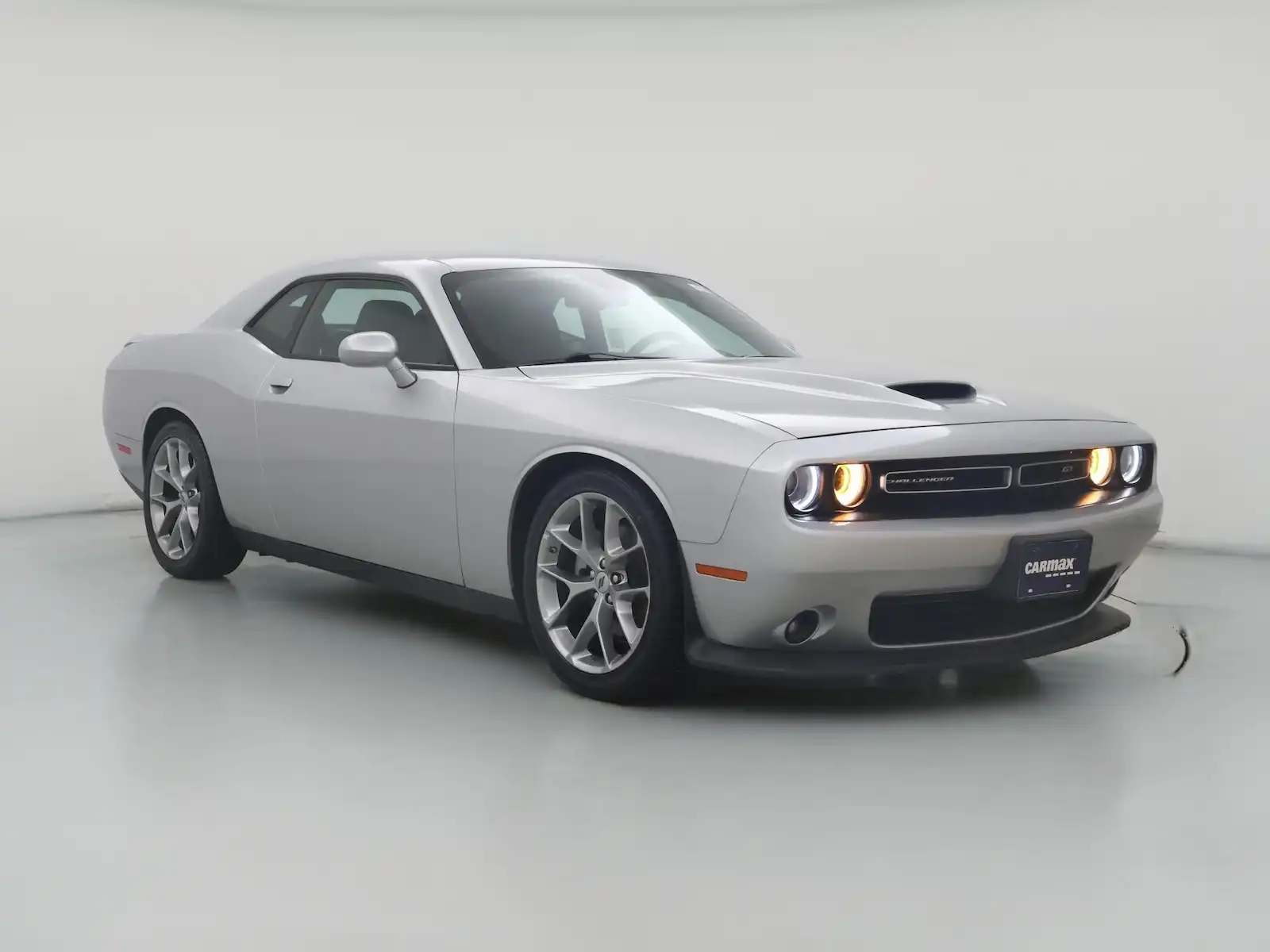 2022 Dodge Challenger GT Auto's photo