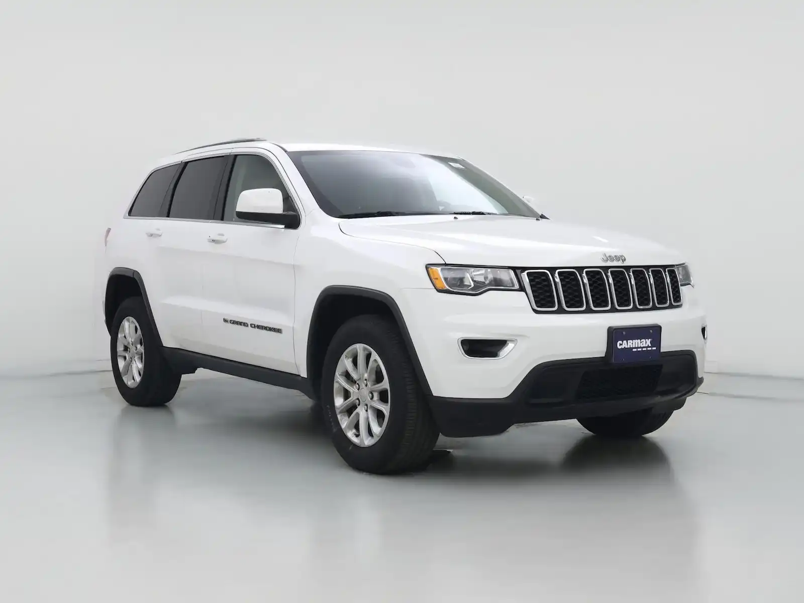 2022 Jeep Grand Cherokee Laredo E 4WD's photo